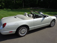 Image 9 of 10 of a 2005 FORD THUNDERBIRD 50TH ANNIVERSARY
