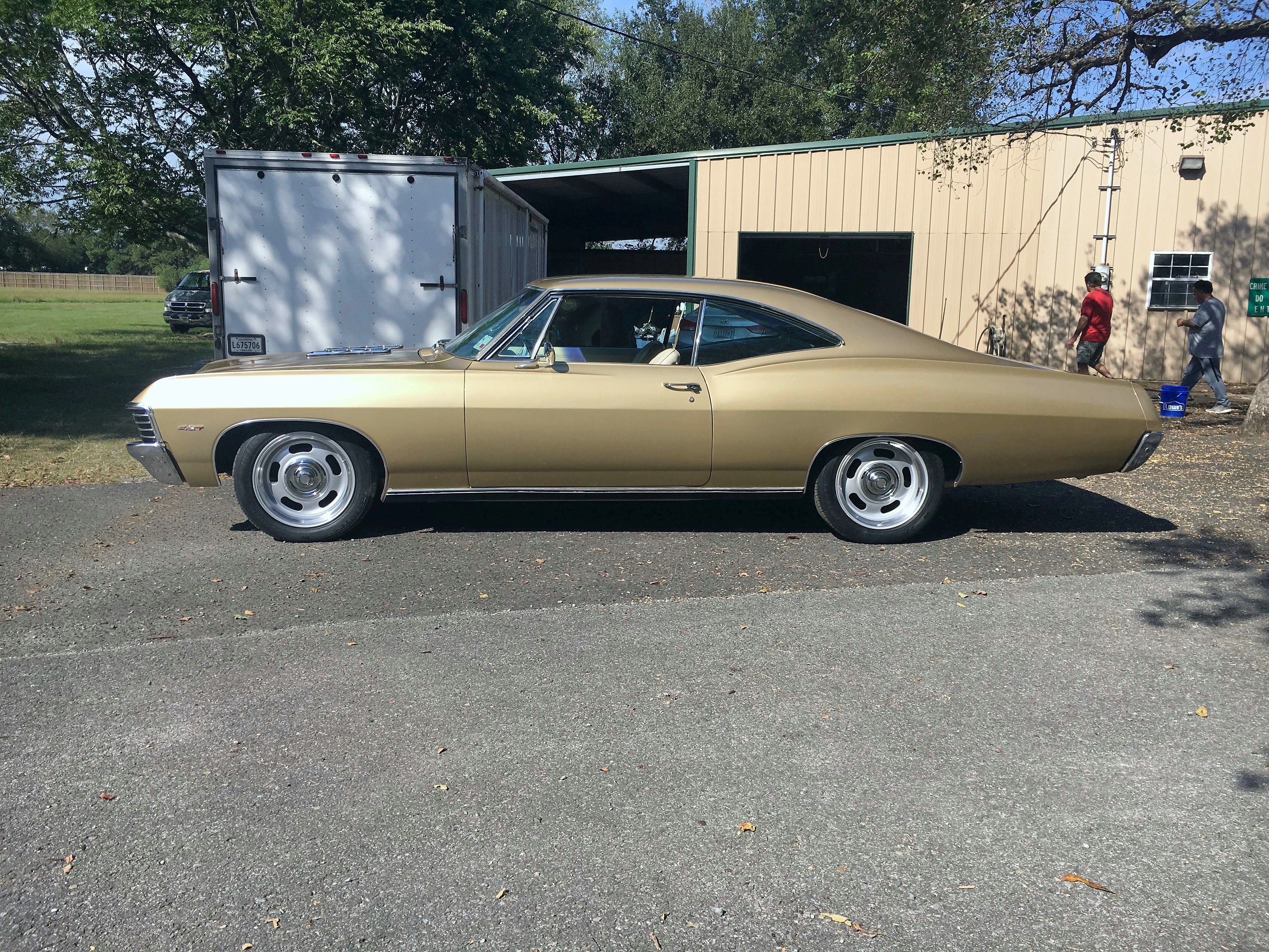 2nd Image of a 1967 CHEVROLET IMPALA