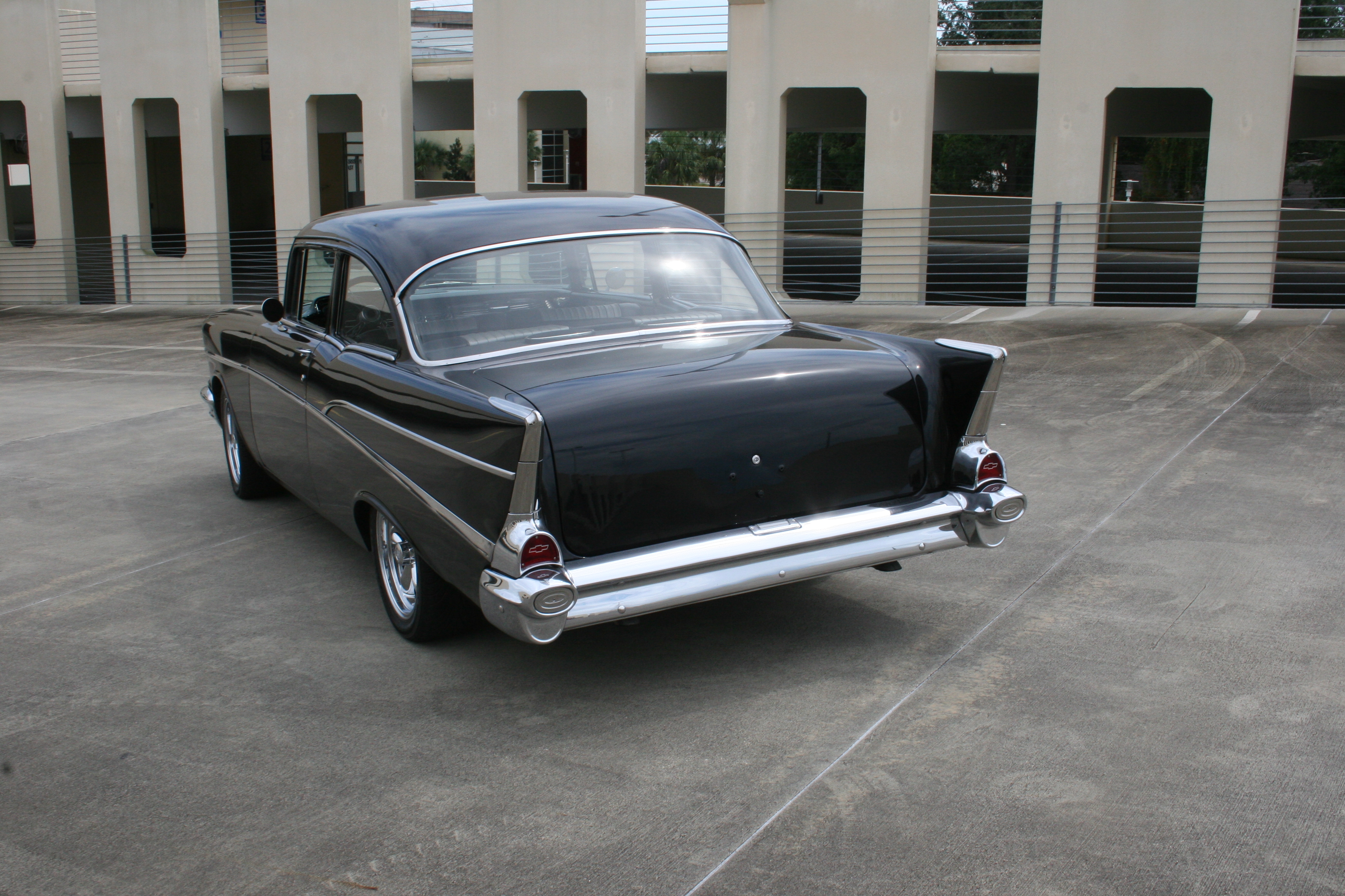 3rd Image of a 1957 CHEVROLET 210