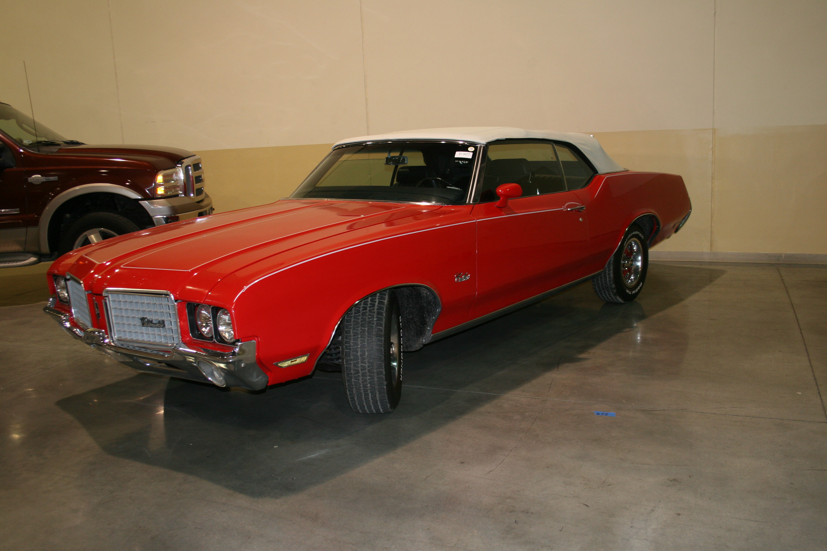 1st Image of a 1972 OLDSMOBILE CUTLASS SUPREME