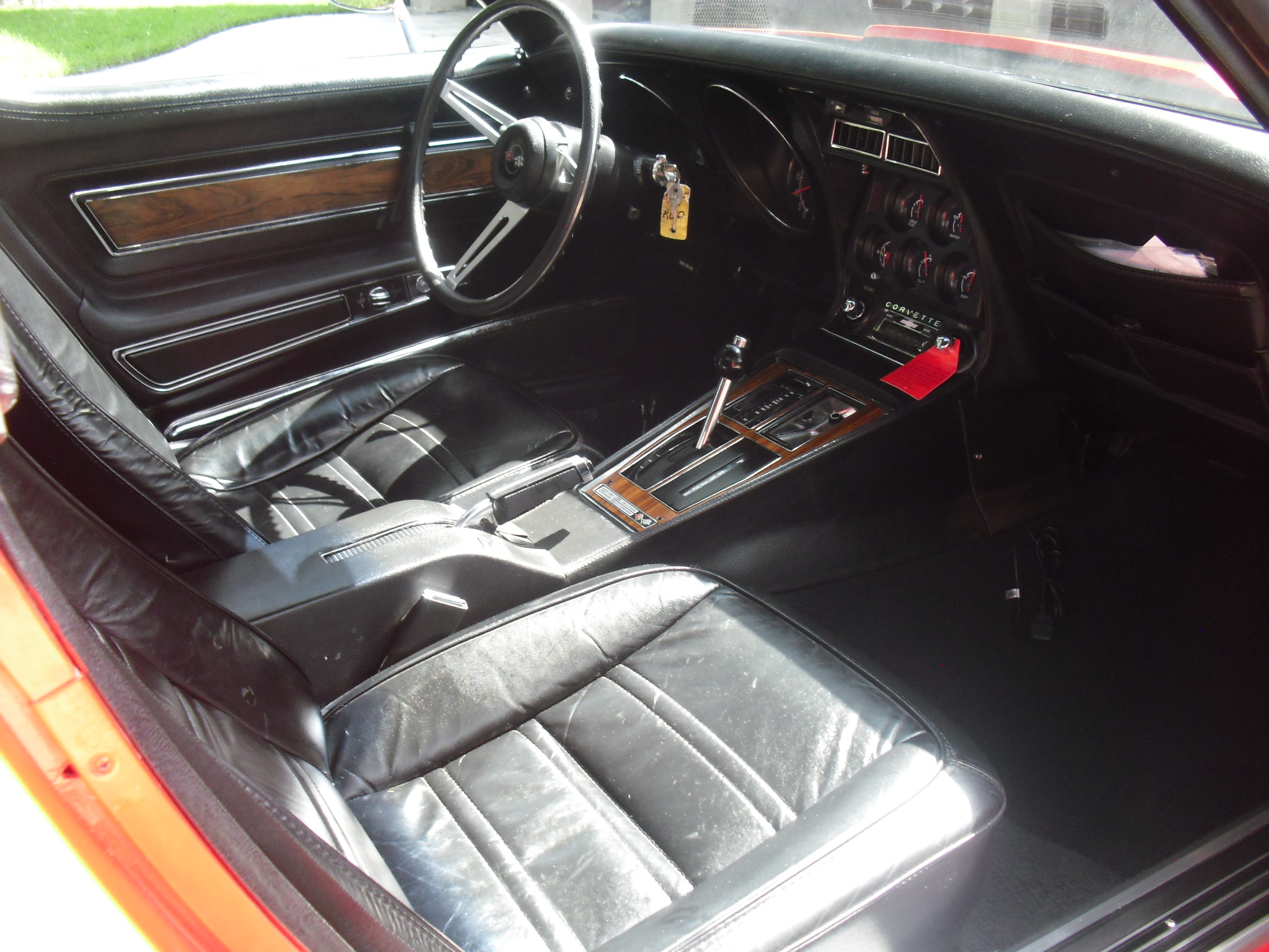 3rd Image of a 1975 CHEVROLET CORVETTE