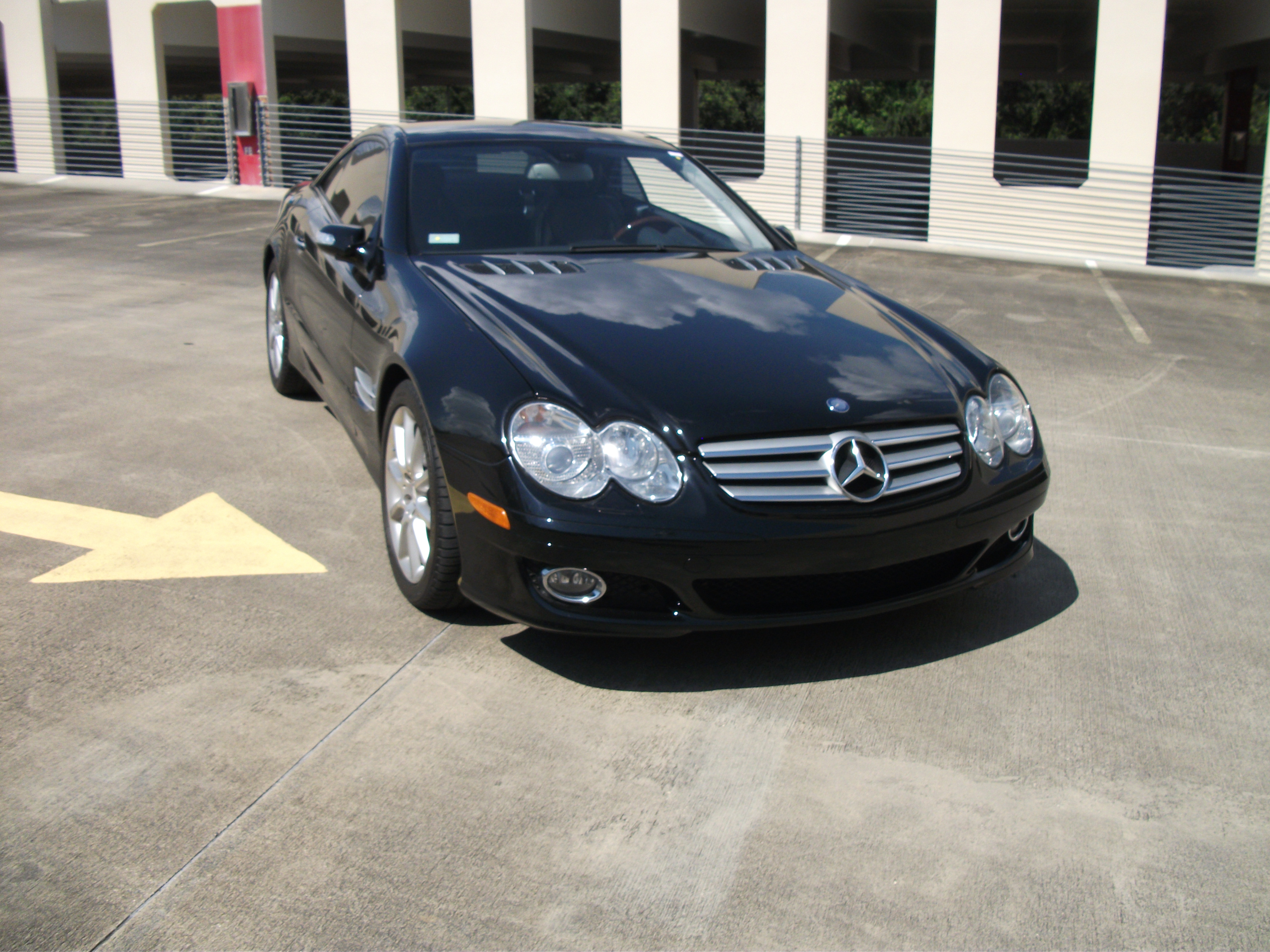 1st Image of a 2008 MERCEDES-BENZ SL-CLASS SL550