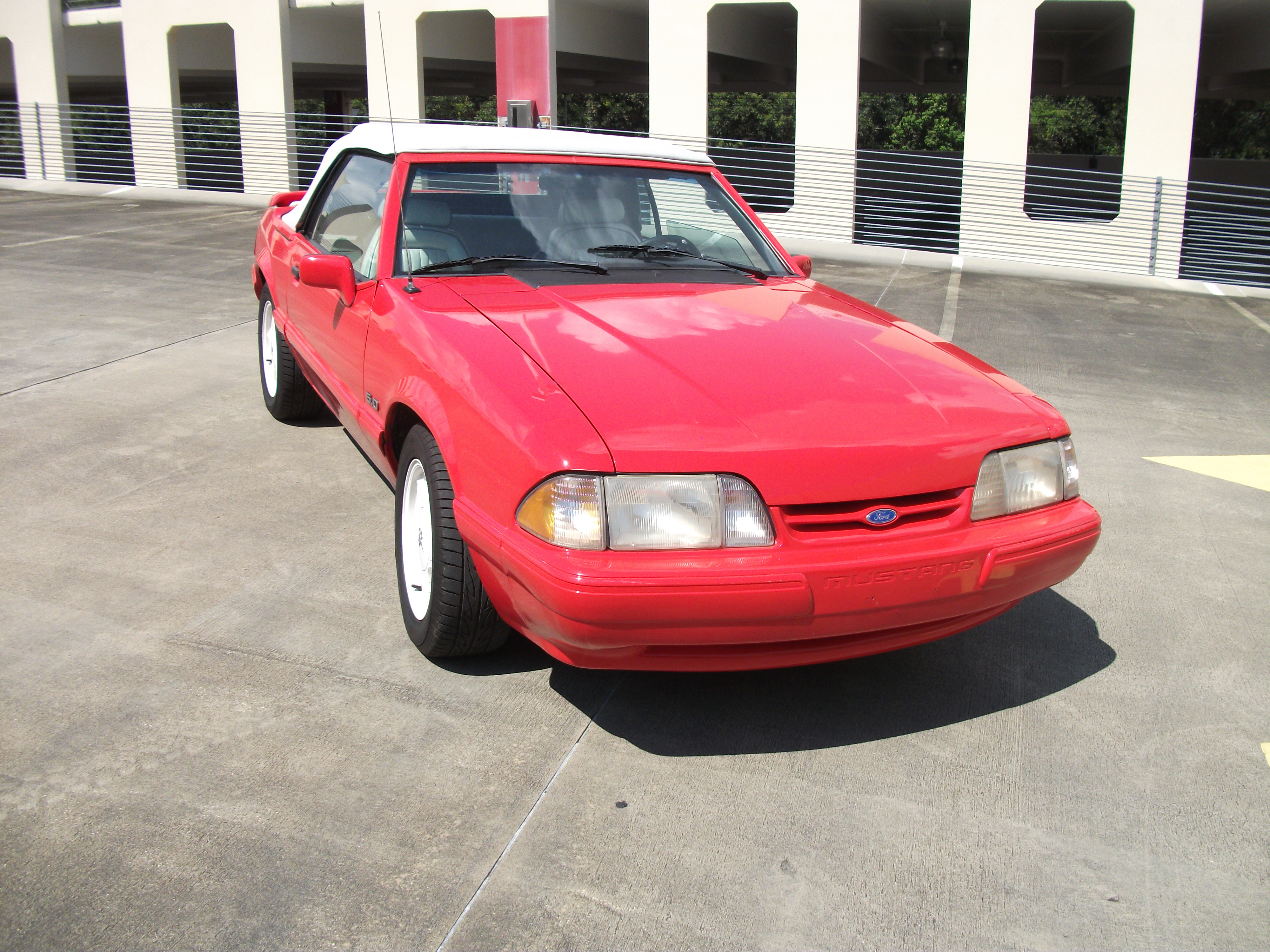 1st Image of a 1992 FORD MUSTANG LX