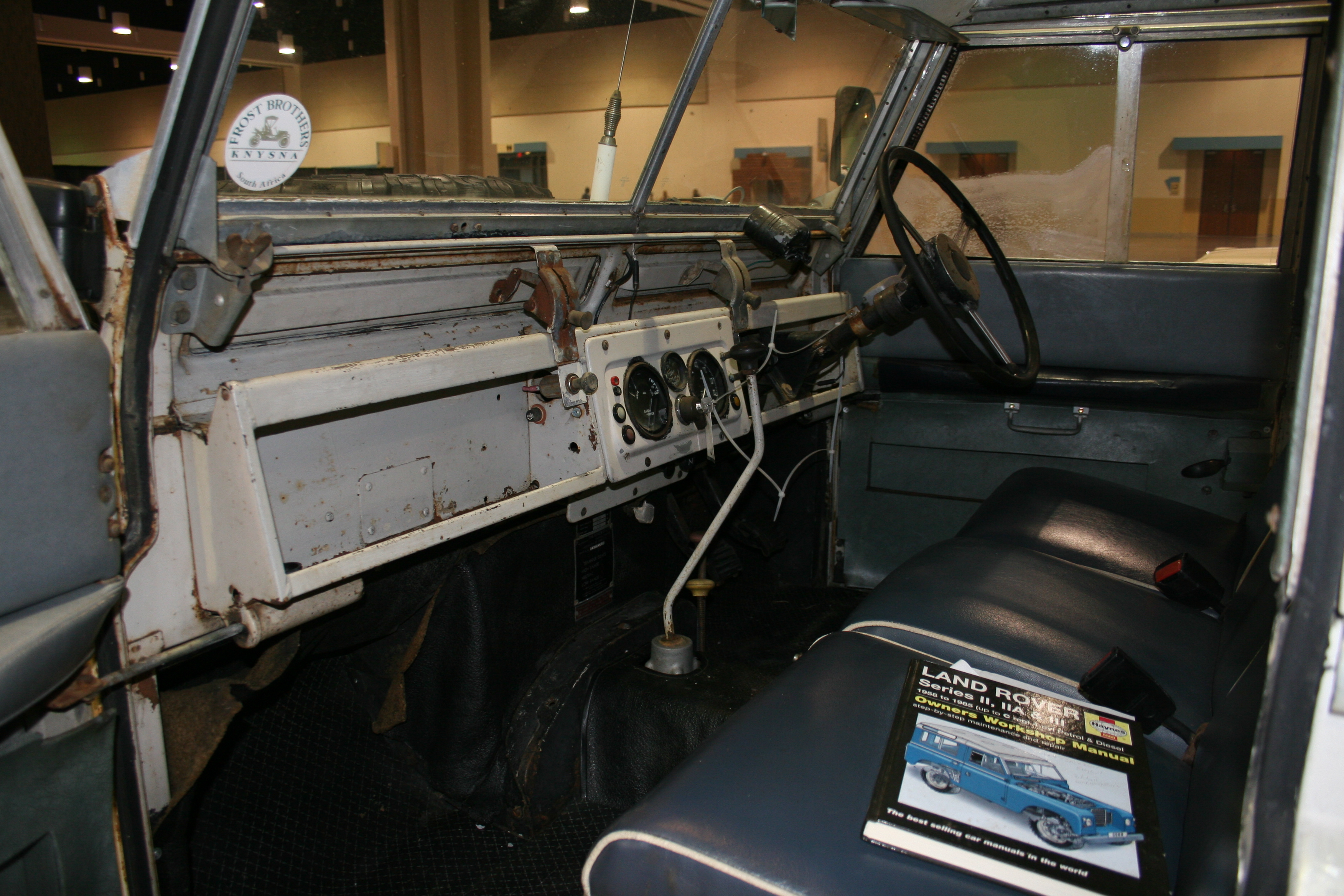 2nd Image of a 1964 LANDROVER ROVER