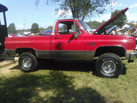 Image 7 of 8 of a 1986 CHEVROLET K10