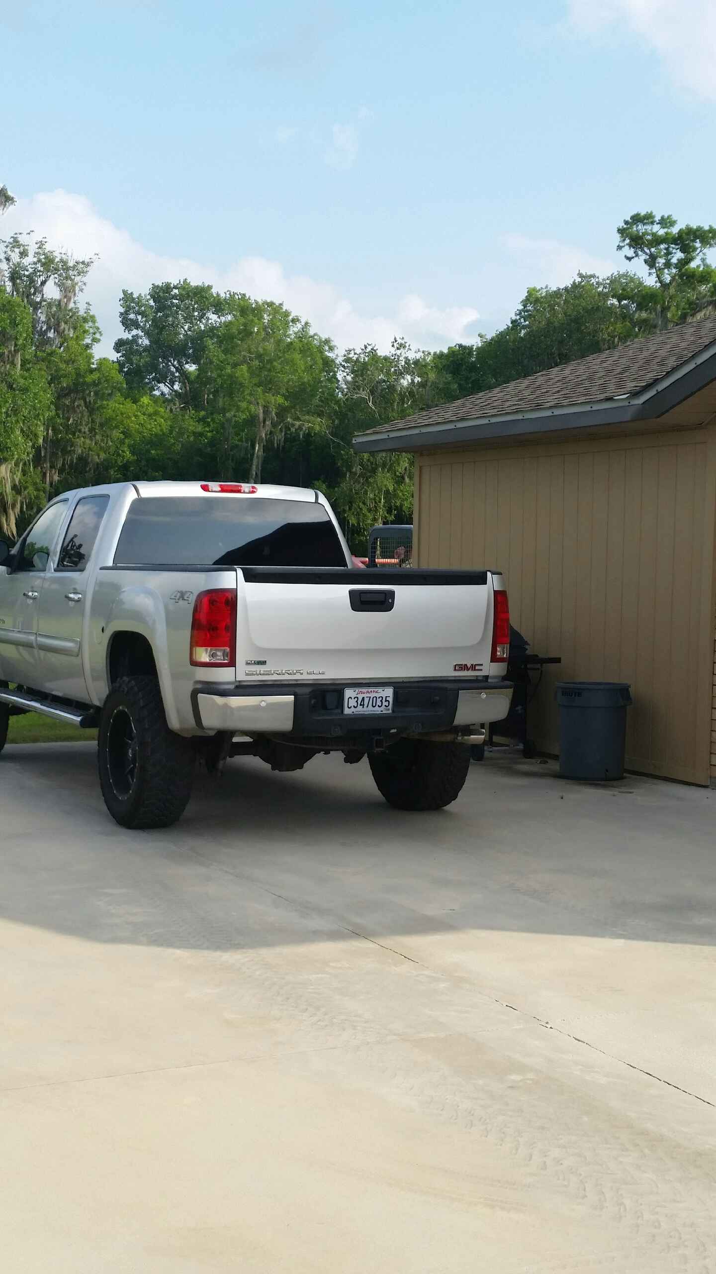 0th Image of a 2011 GMC SIERRA 1500 SLE