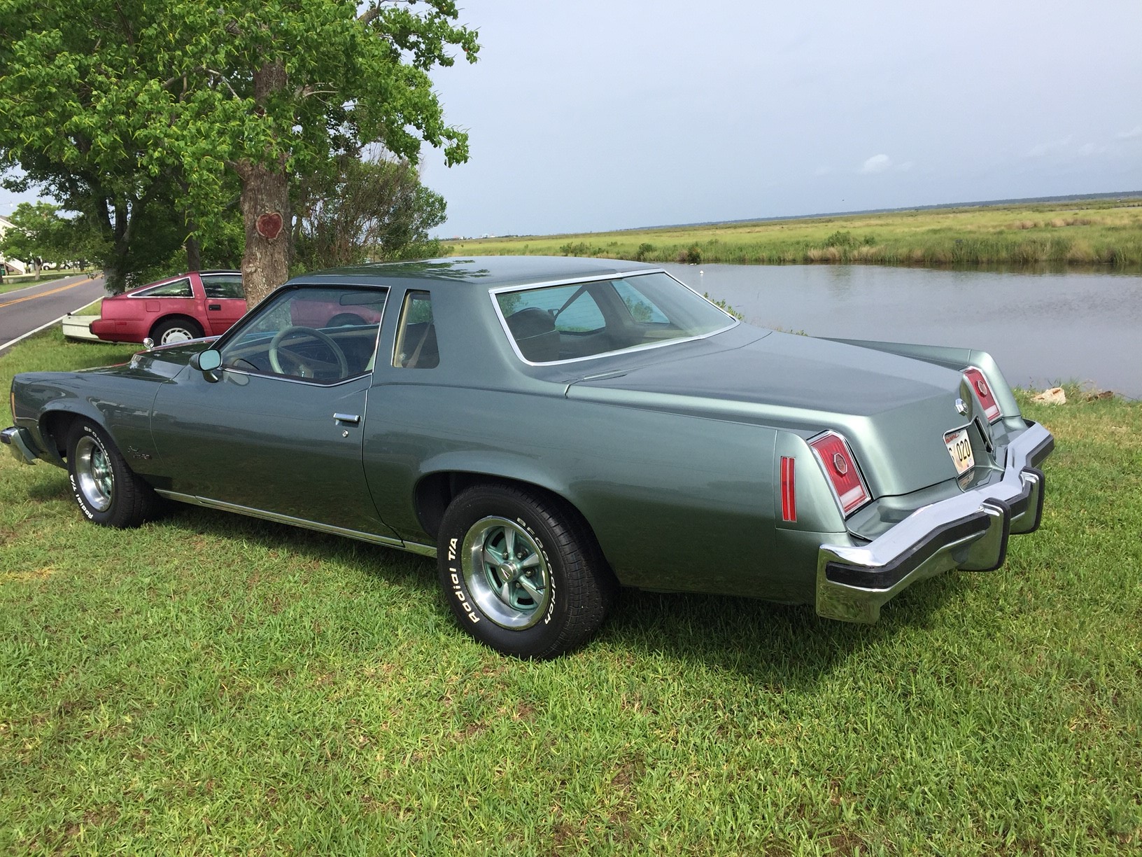 1st Image of a 1977 PONTIAC GRAND PRIX LJ