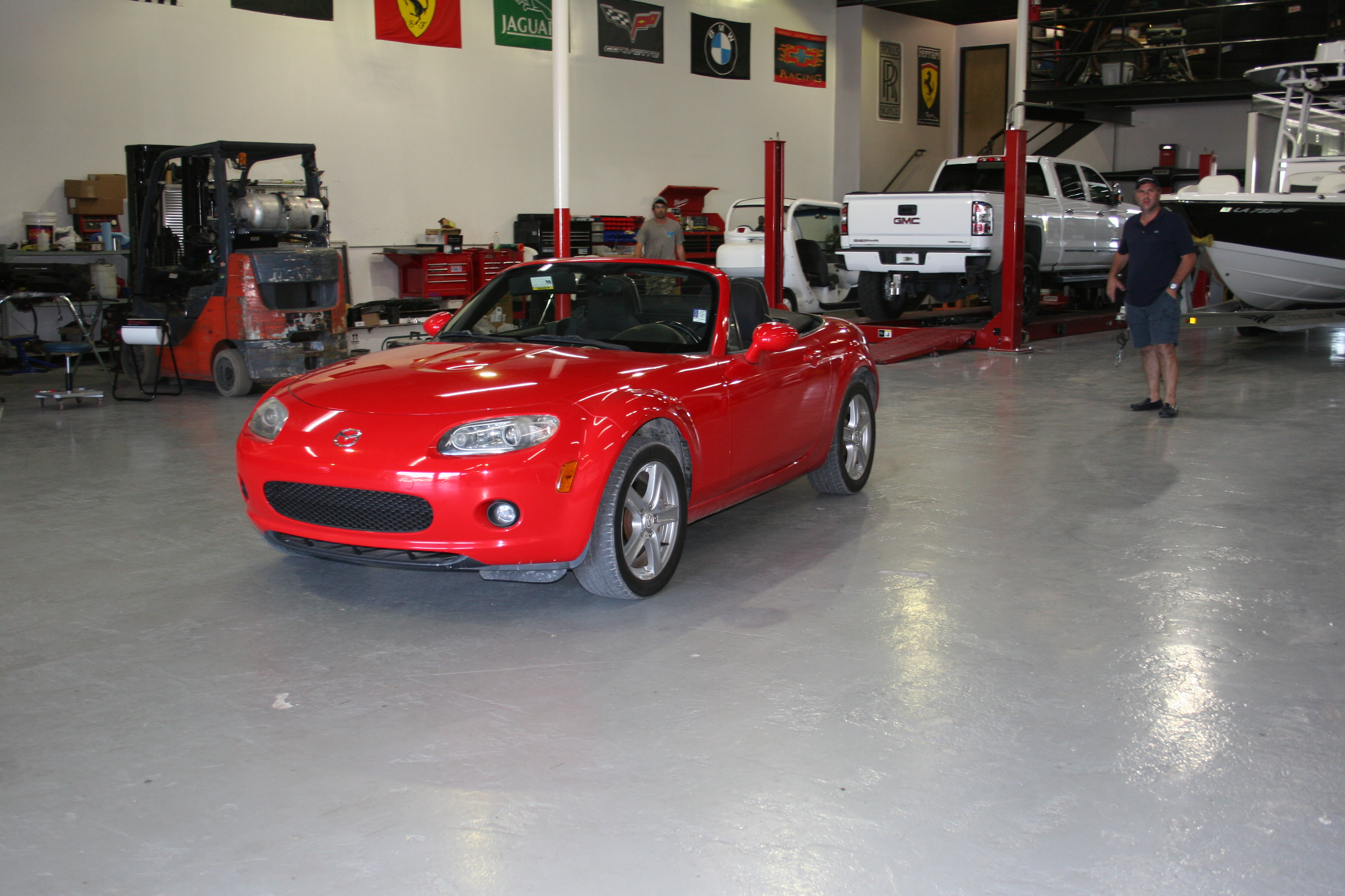 1st Image of a 2006 MAZDA MX-5 MIATA