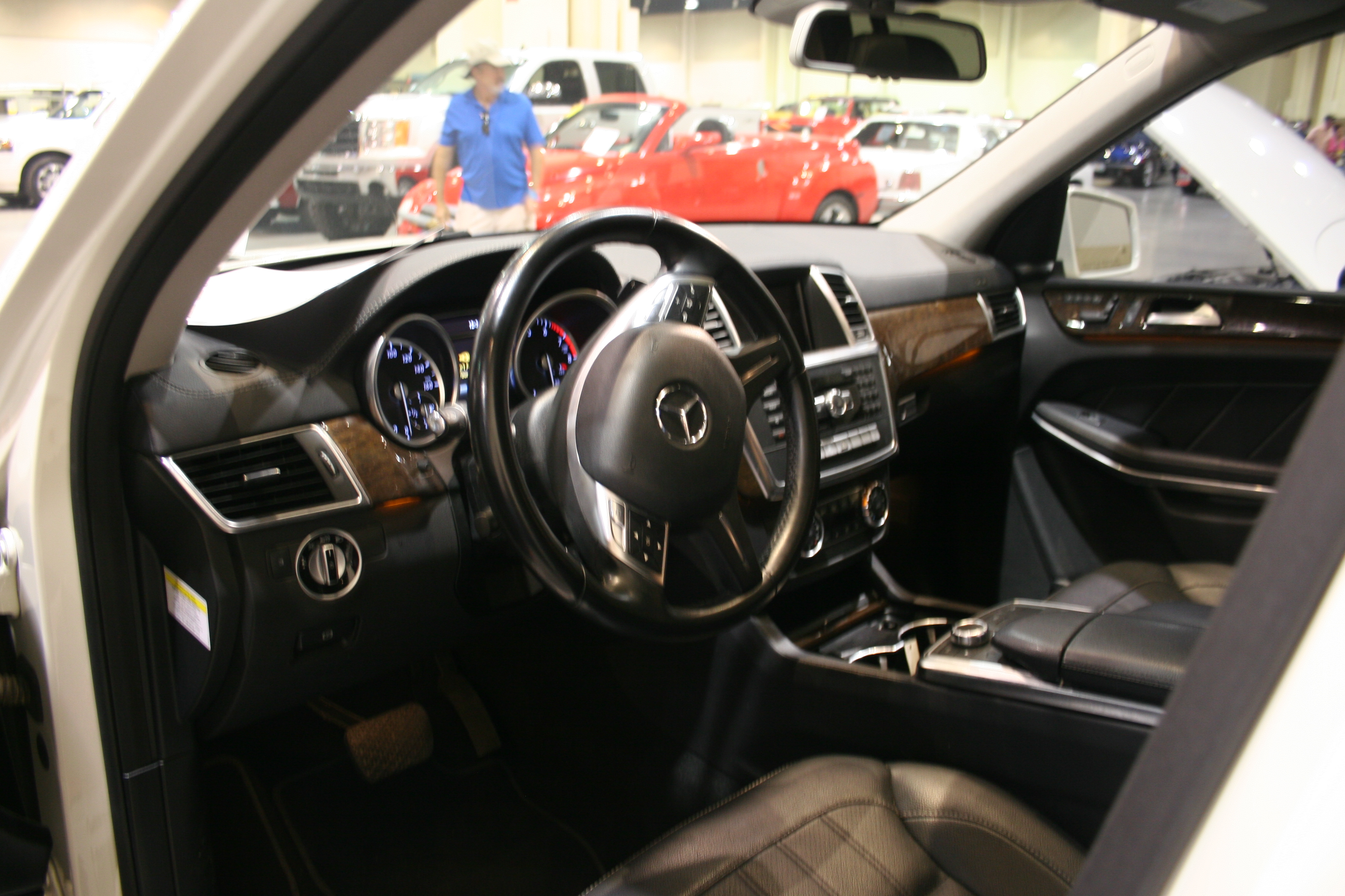 2nd Image of a 2013 MERCEDES-BENZ GL-CLASS GL450 4MATIC