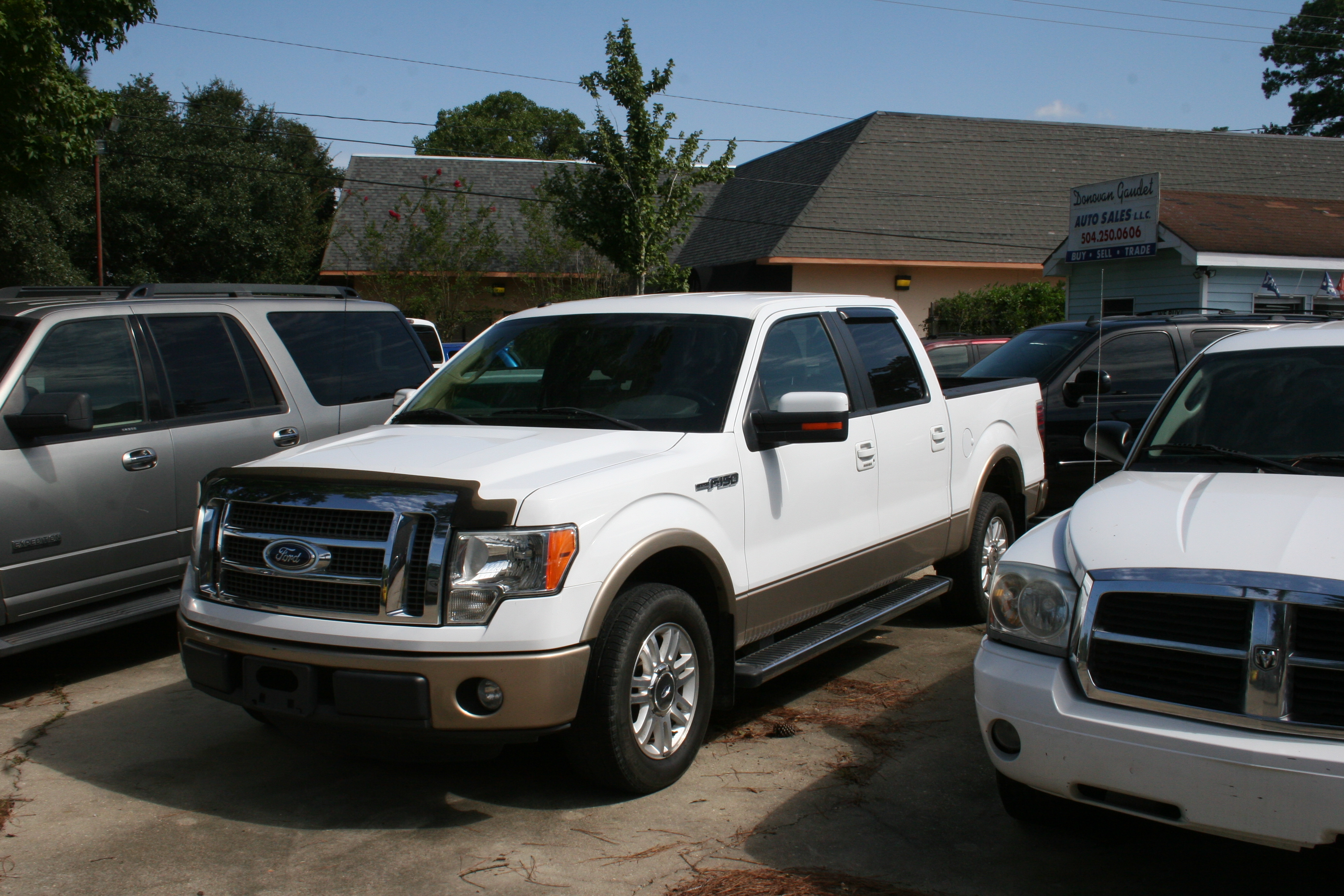 0th Image of a 2009 CHEVROLET SILVERADO 1500 LT