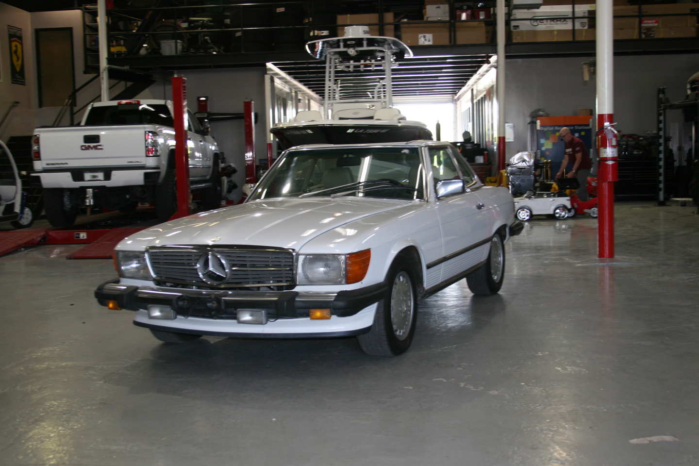 1st Image of a 1989 MERCEDES-BENZ 560 560SL