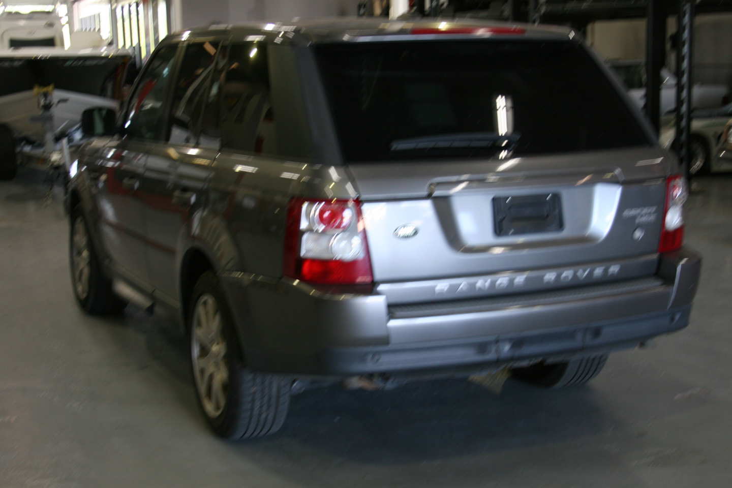 5th Image of a 2009 LAND ROVER RANGE ROVER SPORT HSE