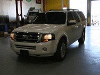 Image 4 of 10 of a 2013 FORD EXPEDITION EL LIMITED
