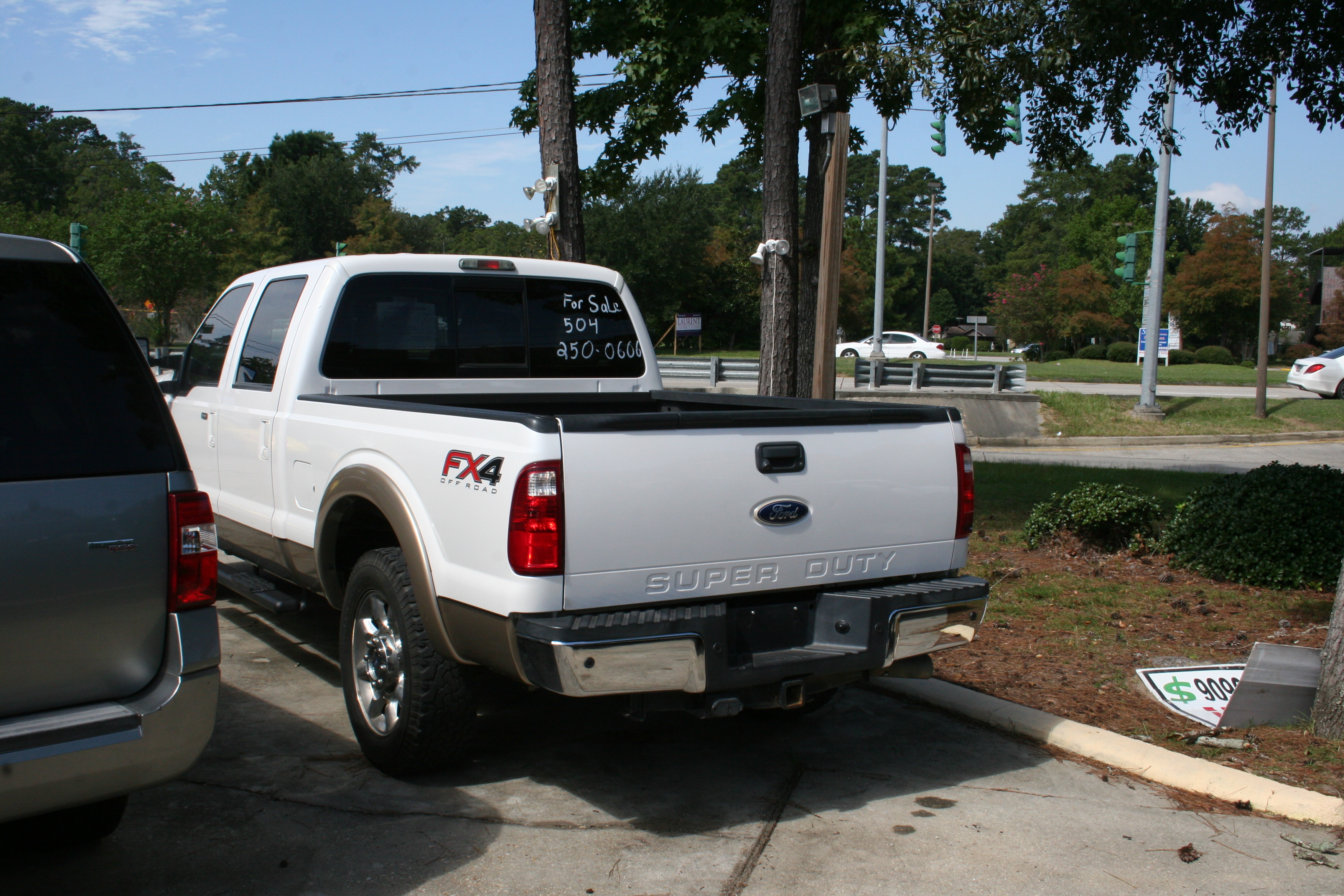 3rd Image of a 2012 FORD F250