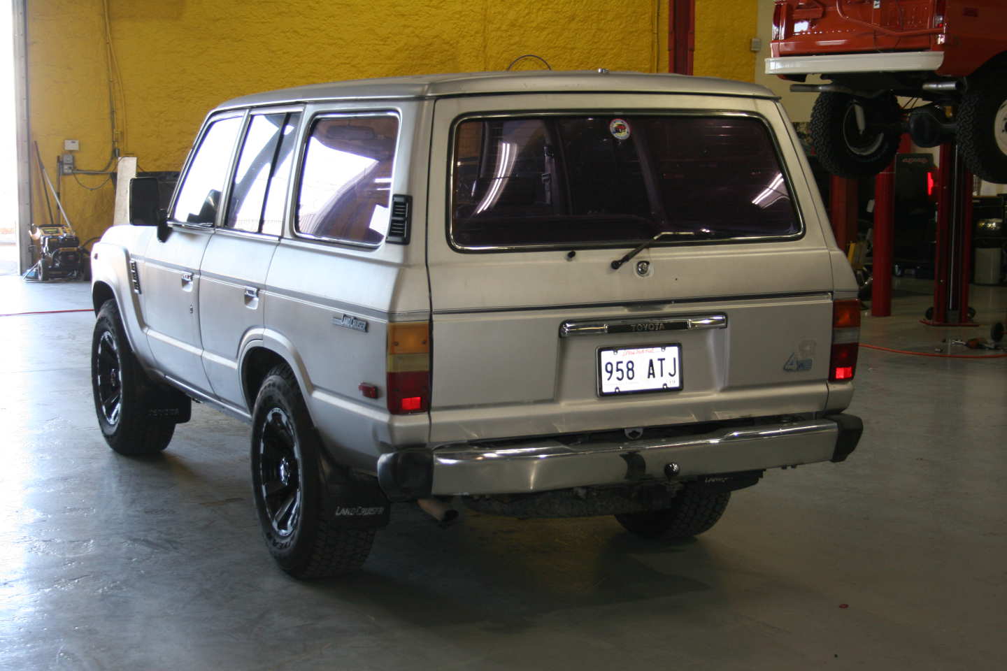 0th Image of a 1987 TOYOTA LAND CRUISER