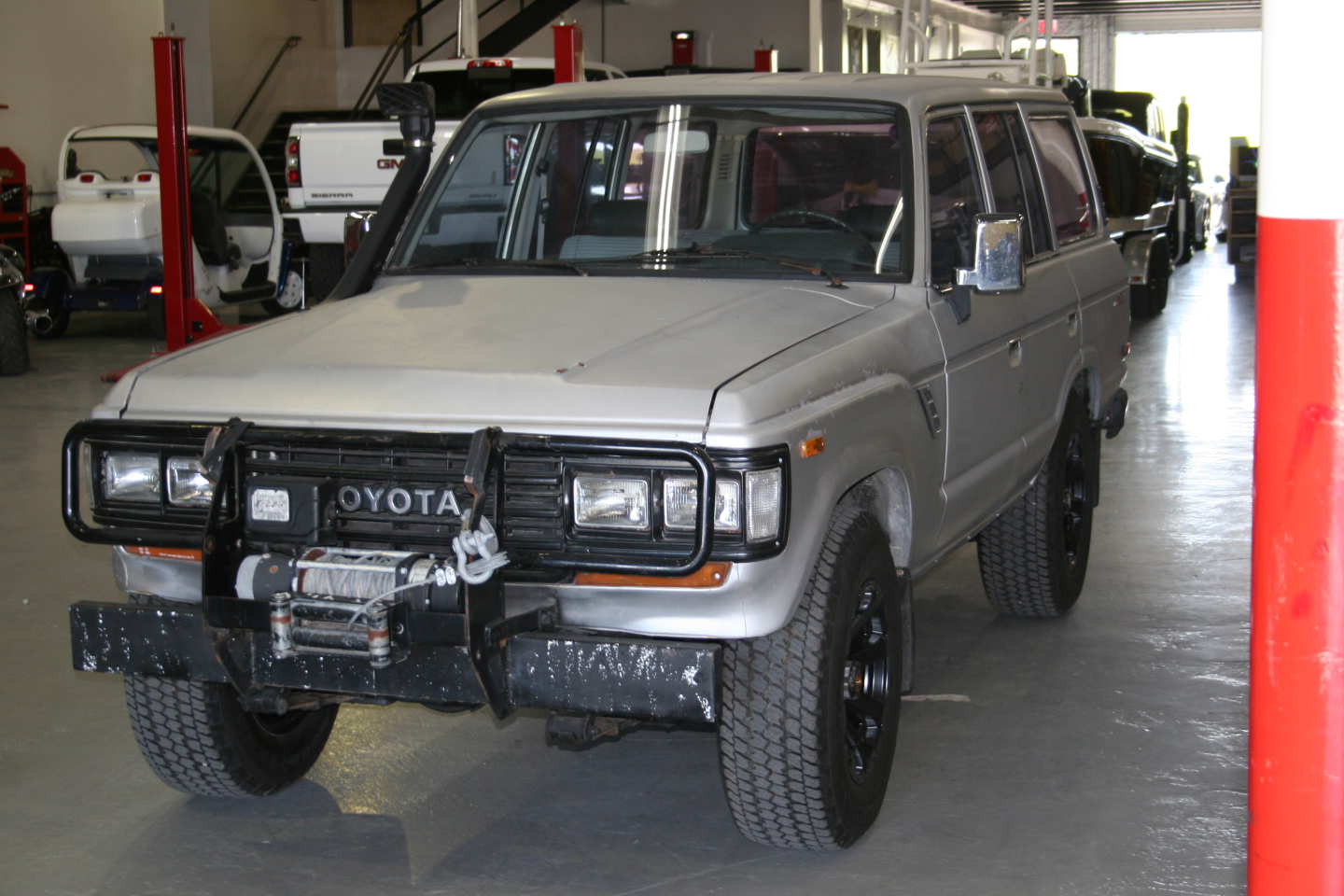 7th Image of a 1987 TOYOTA LAND CRUISER