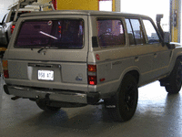Image 4 of 15 of a 1987 TOYOTA LAND CRUISER