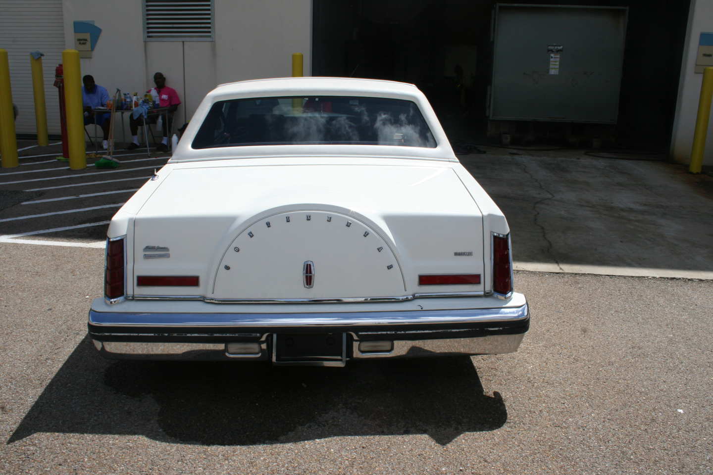 4th Image of a 1983 LINCOLN MARK VI