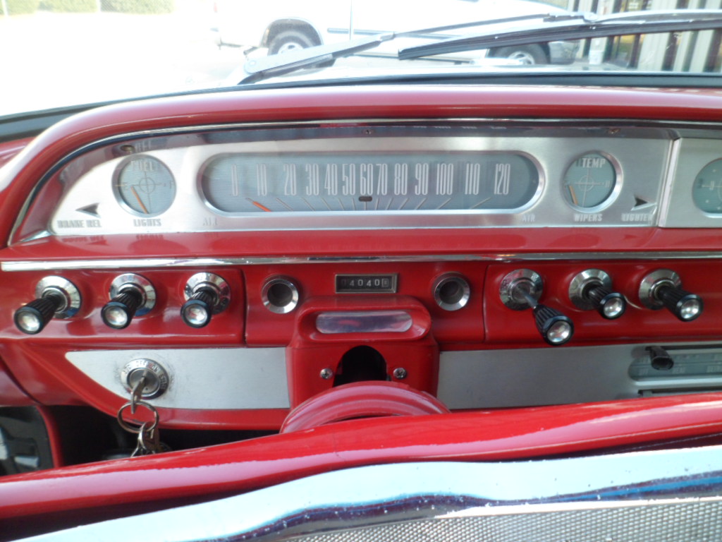 8th Image of a 1960 FORD STARLINER