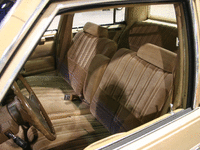 Image 4 of 6 of a 1985 OLDSMOBILE CUTLASS SUPREME