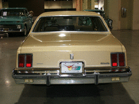 Image 5 of 6 of a 1985 OLDSMOBILE CUTLASS SUPREME