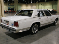 Image 6 of 7 of a 1988 FORD LTD CROWN VICTORIA LX
