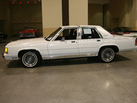 Image 7 of 7 of a 1988 FORD LTD CROWN VICTORIA LX