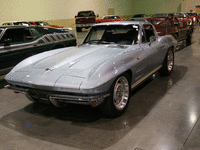 Image 2 of 6 of a 1964 CHEVROLET CORVETTE