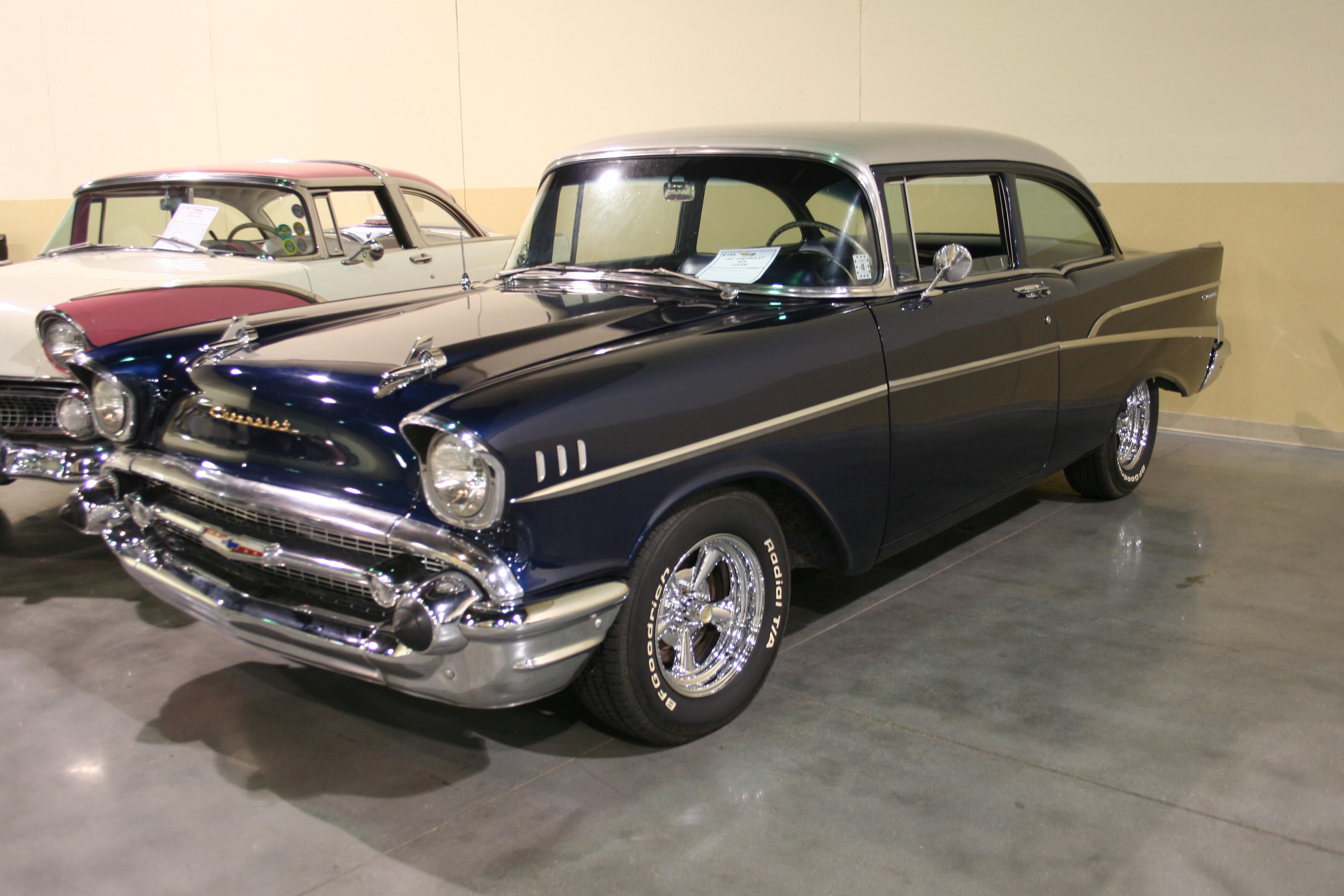 1st Image of a 1957 CHEVROLET 2DS