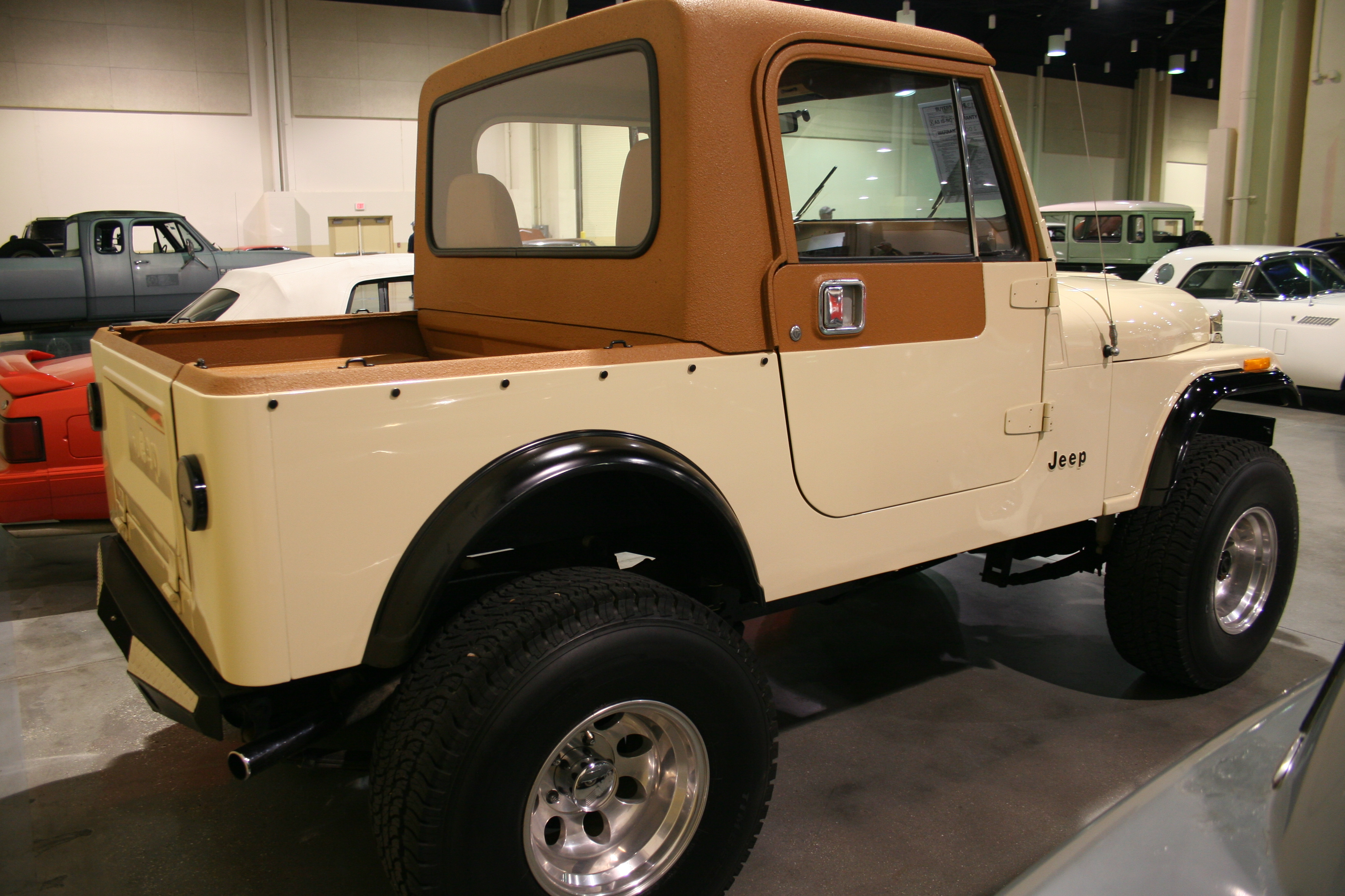 5th Image of a 1984 JEEP CJ7