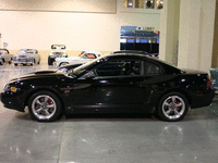 Image 3 of 7 of a 2001 FORD MUSTANG GT