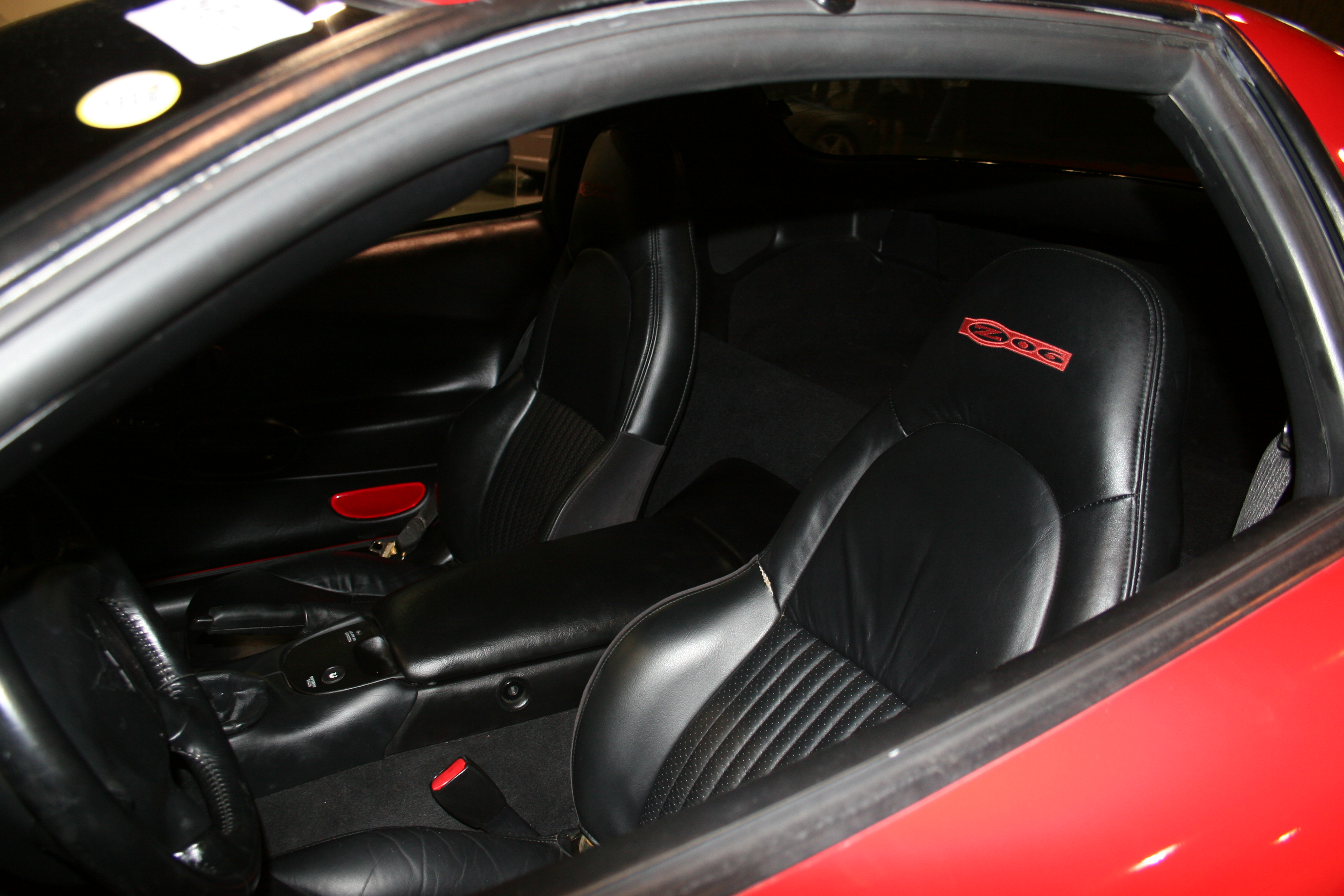 4th Image of a 2001 CHEVROLET CORVETTE Z06