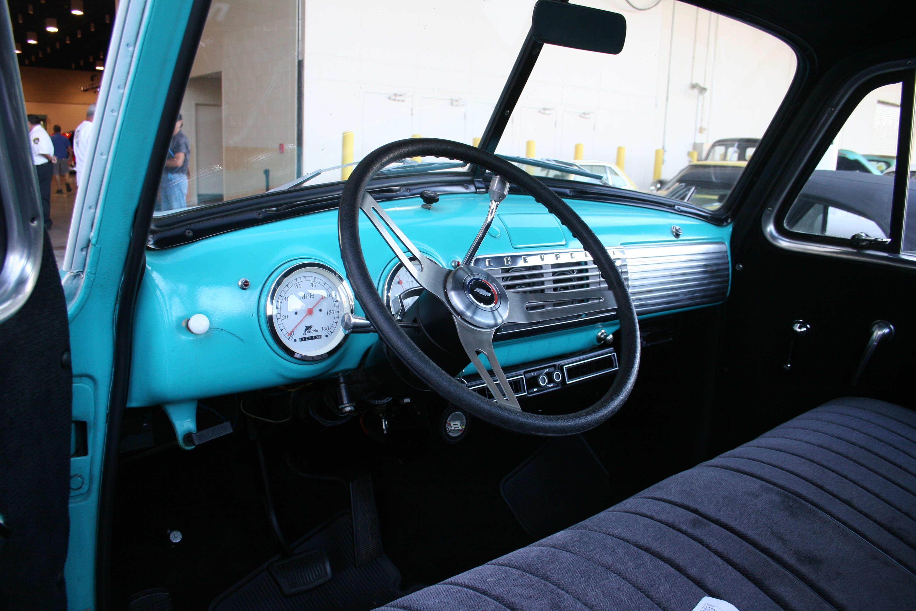 3rd Image of a 1951 CHEVROLET 5 WINDOW