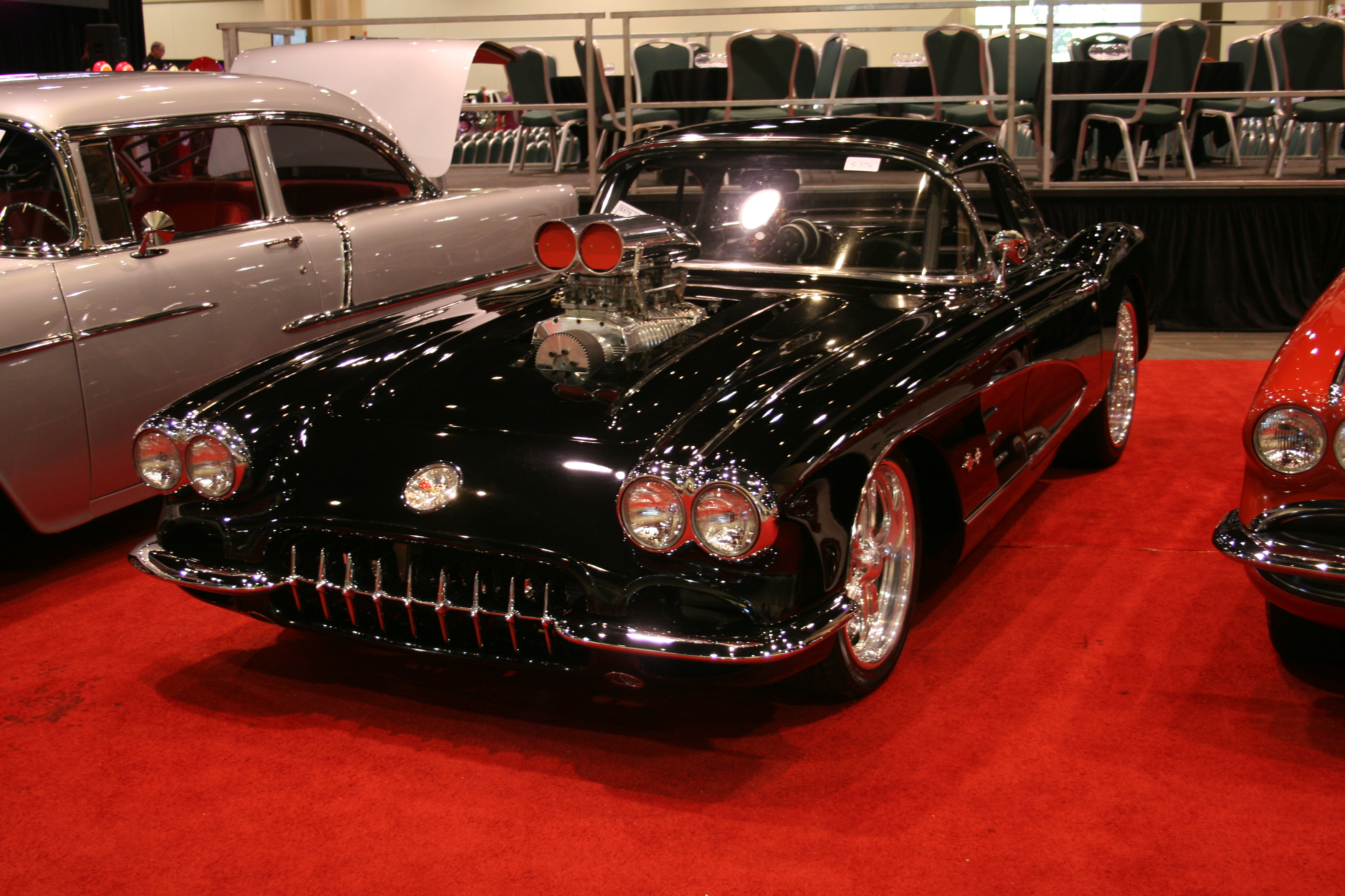 1st Image of a 1960 CHEVROLET CORVETTE