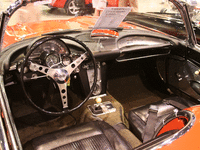 Image 5 of 8 of a 1961 CHEVROLET CORVETTE