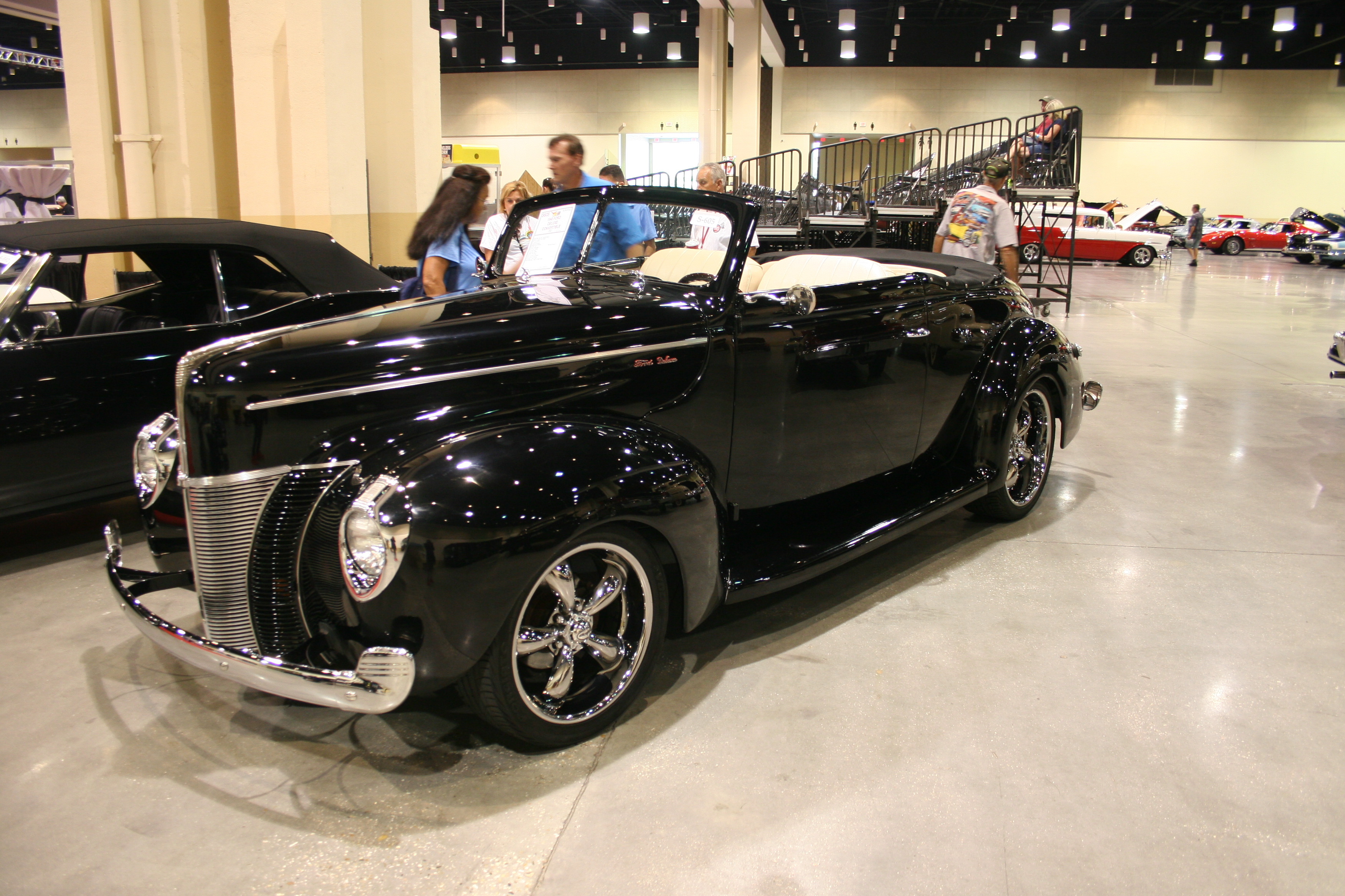 1st Image of a 1940 FORD DELUXE