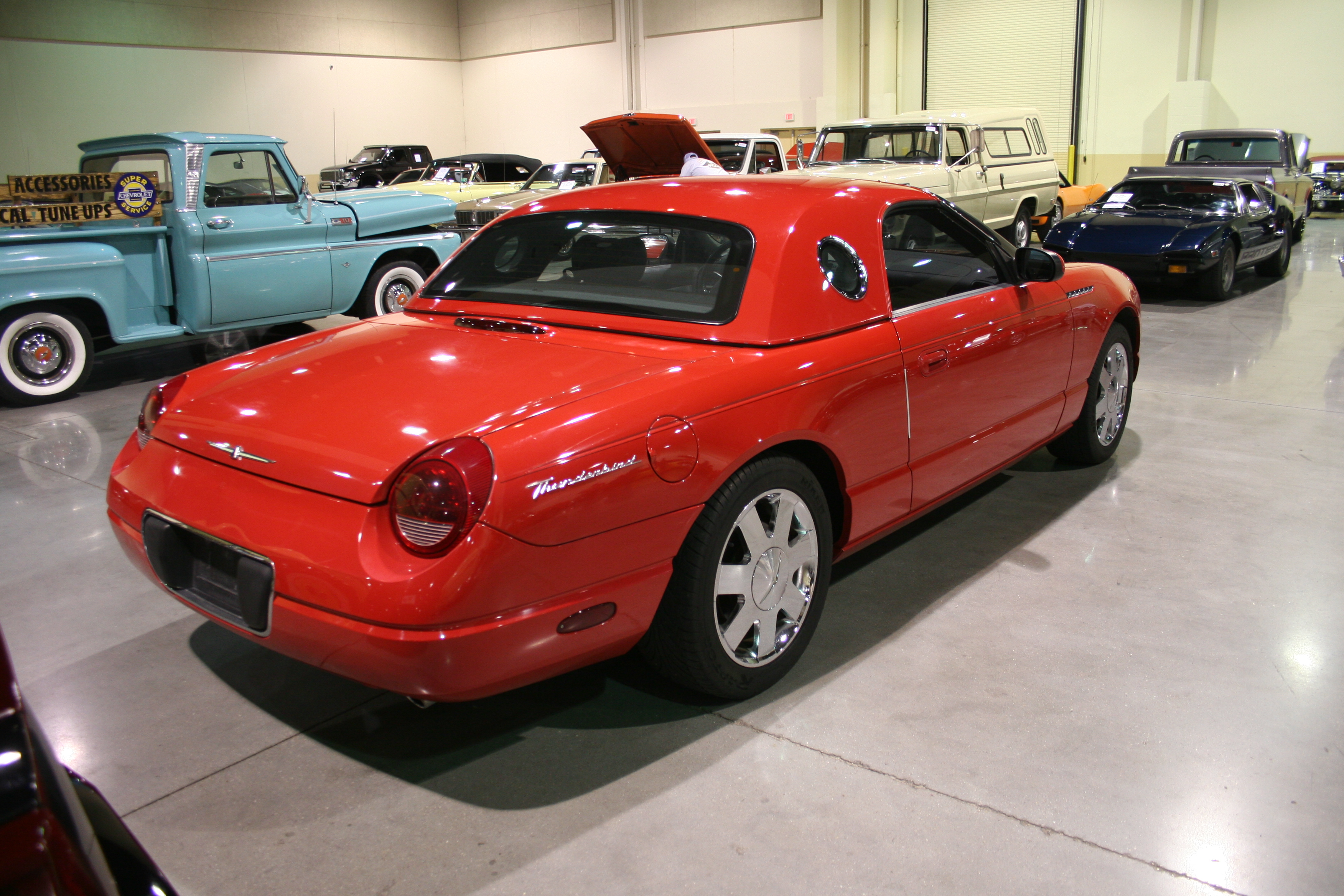 5th Image of a 2002 FORD THUNDERBIRD