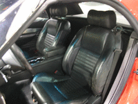 Image 4 of 7 of a 2002 FORD THUNDERBIRD