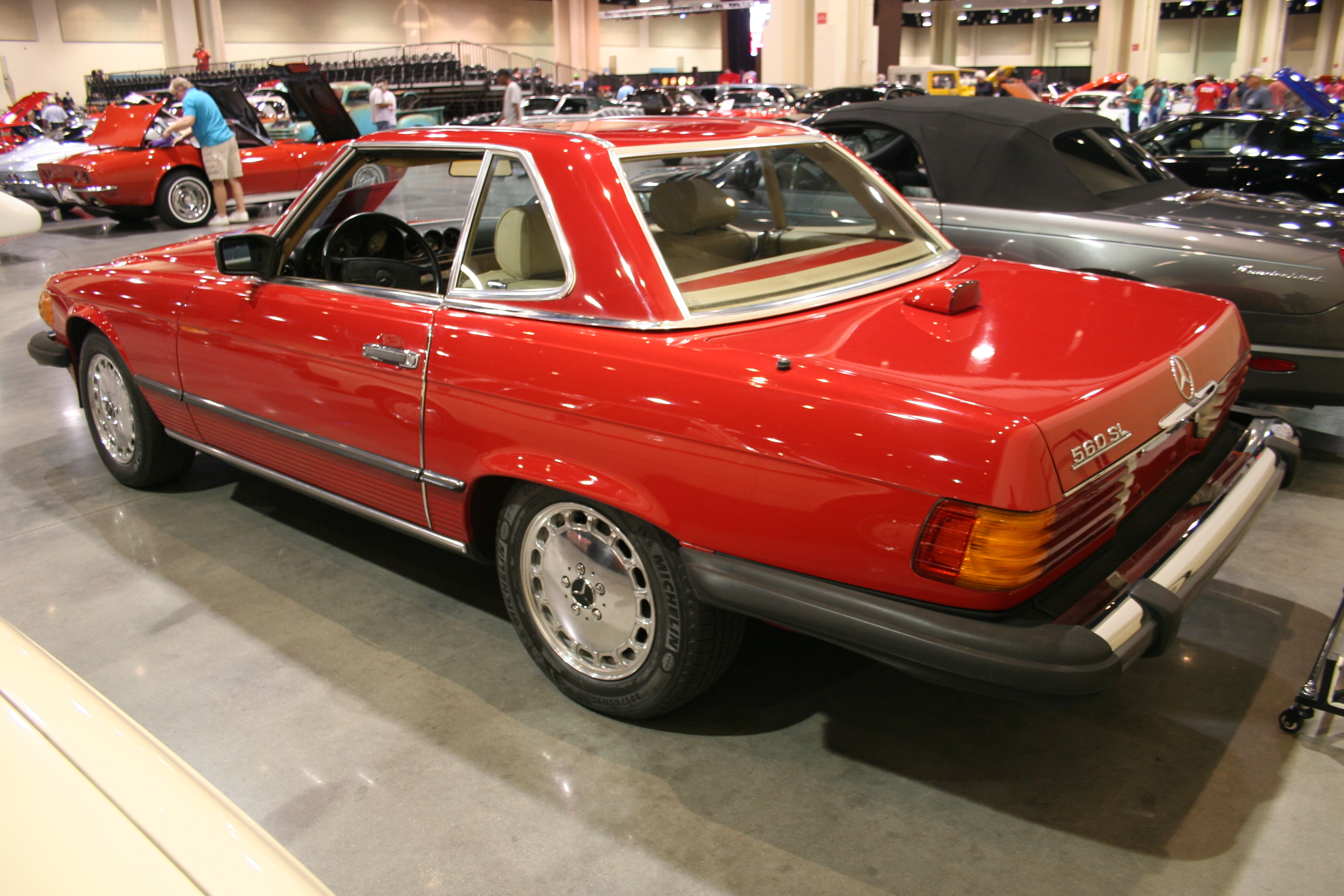 5th Image of a 1986 MERCEDES-BENZ 560 560SL