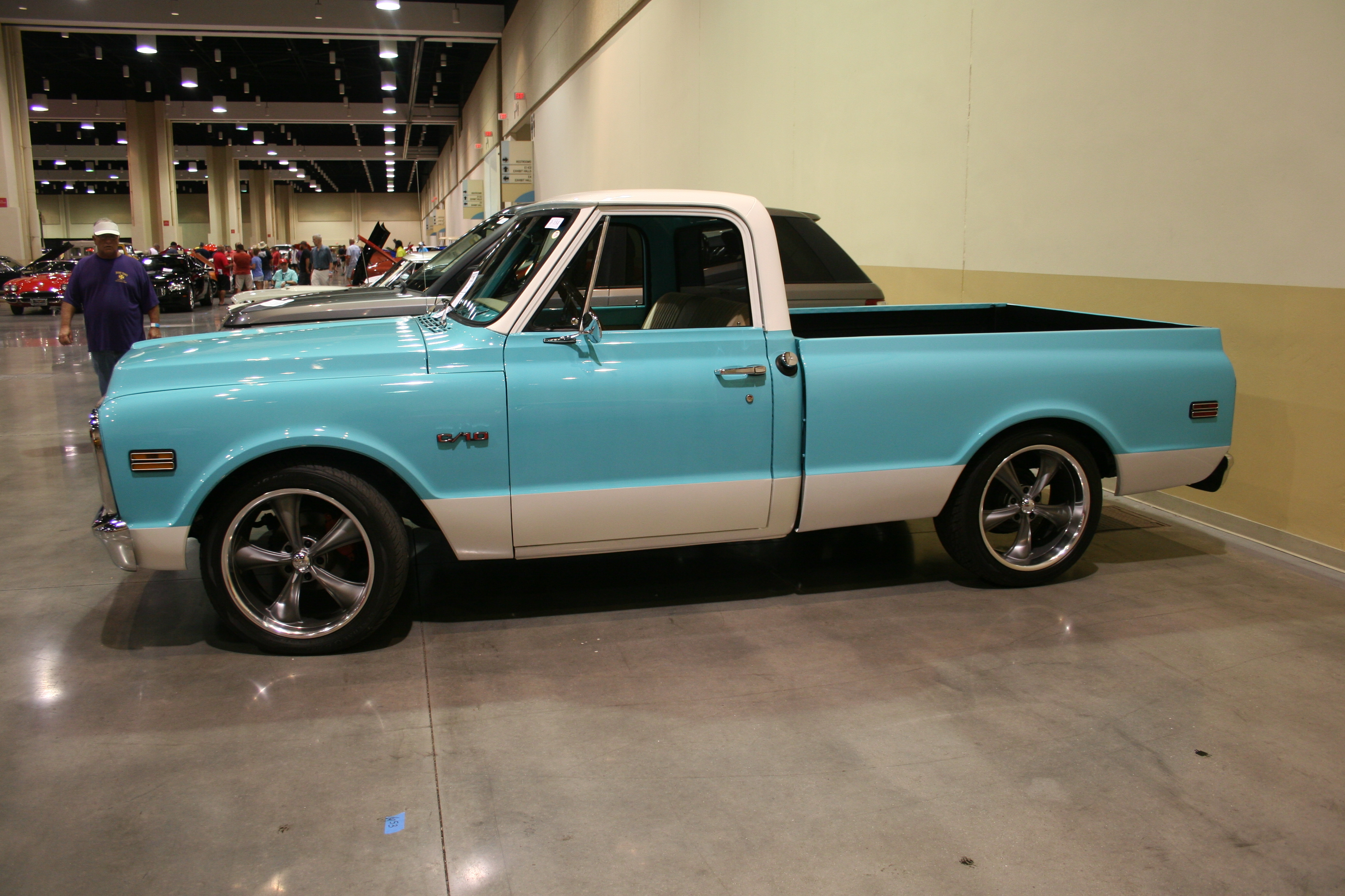 2nd Image of a 1972 CHEVROLET C10