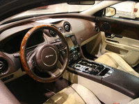 Image 3 of 6 of a 2011 JAGUAR XJ8L