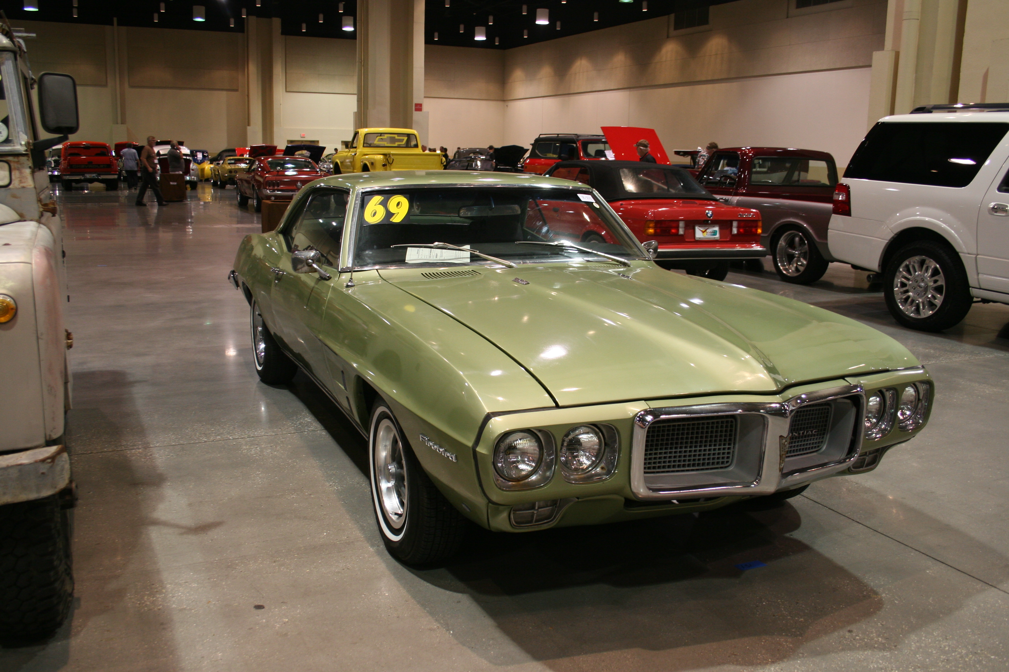 1st Image of a 1969 PONTIAC FIREBIRD