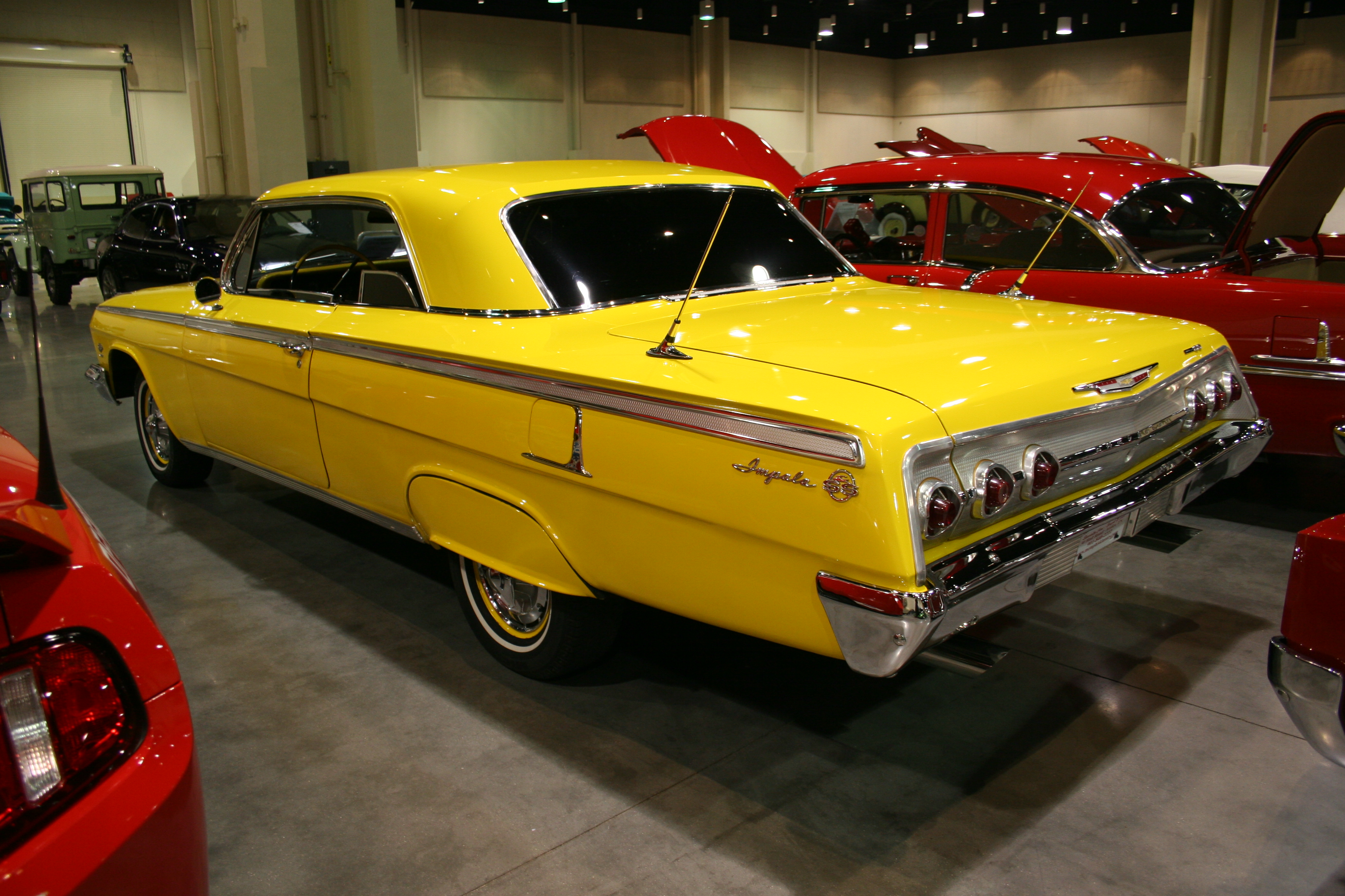 5th Image of a 1962 CHEVROLET IMPALA