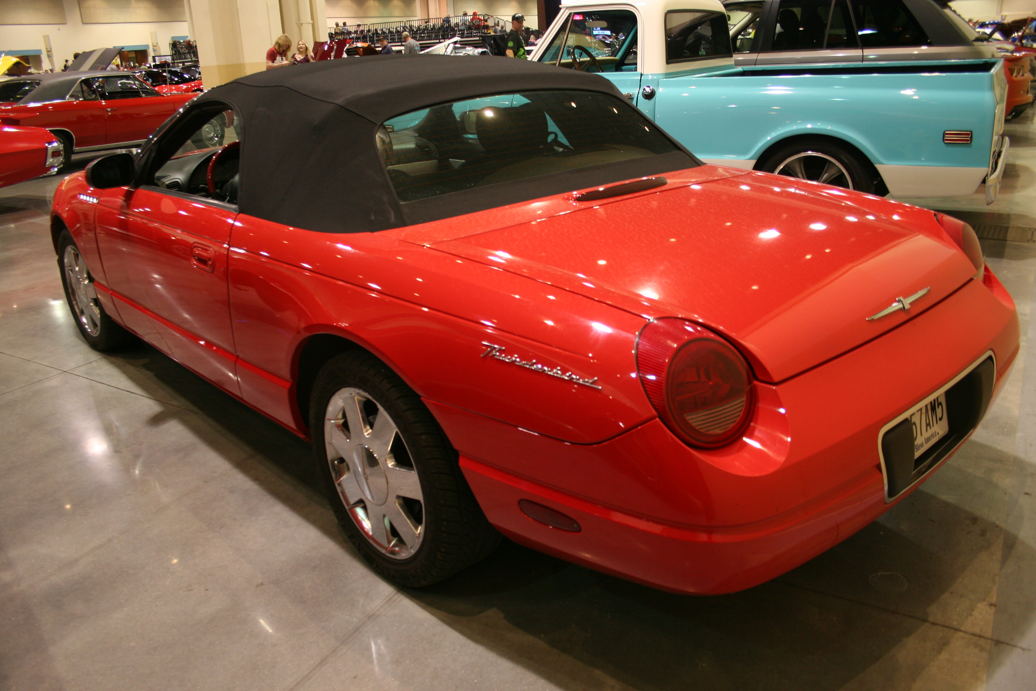 4th Image of a 2002 FORD THUNDERBIRD