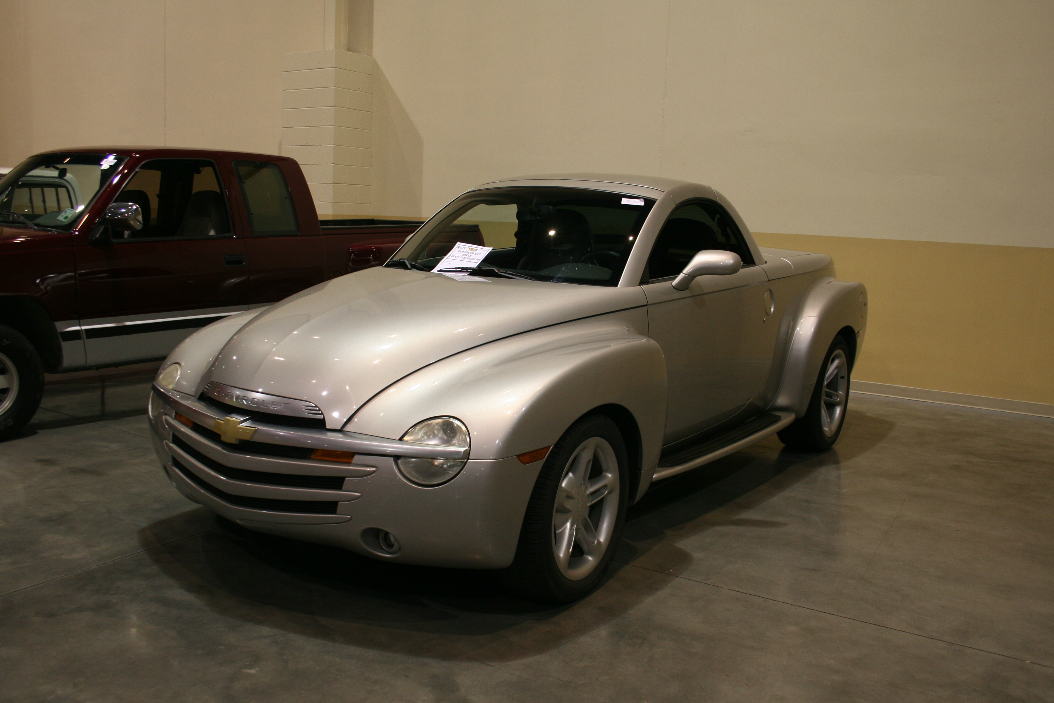 1st Image of a 2004 CHEVROLET SSR LS