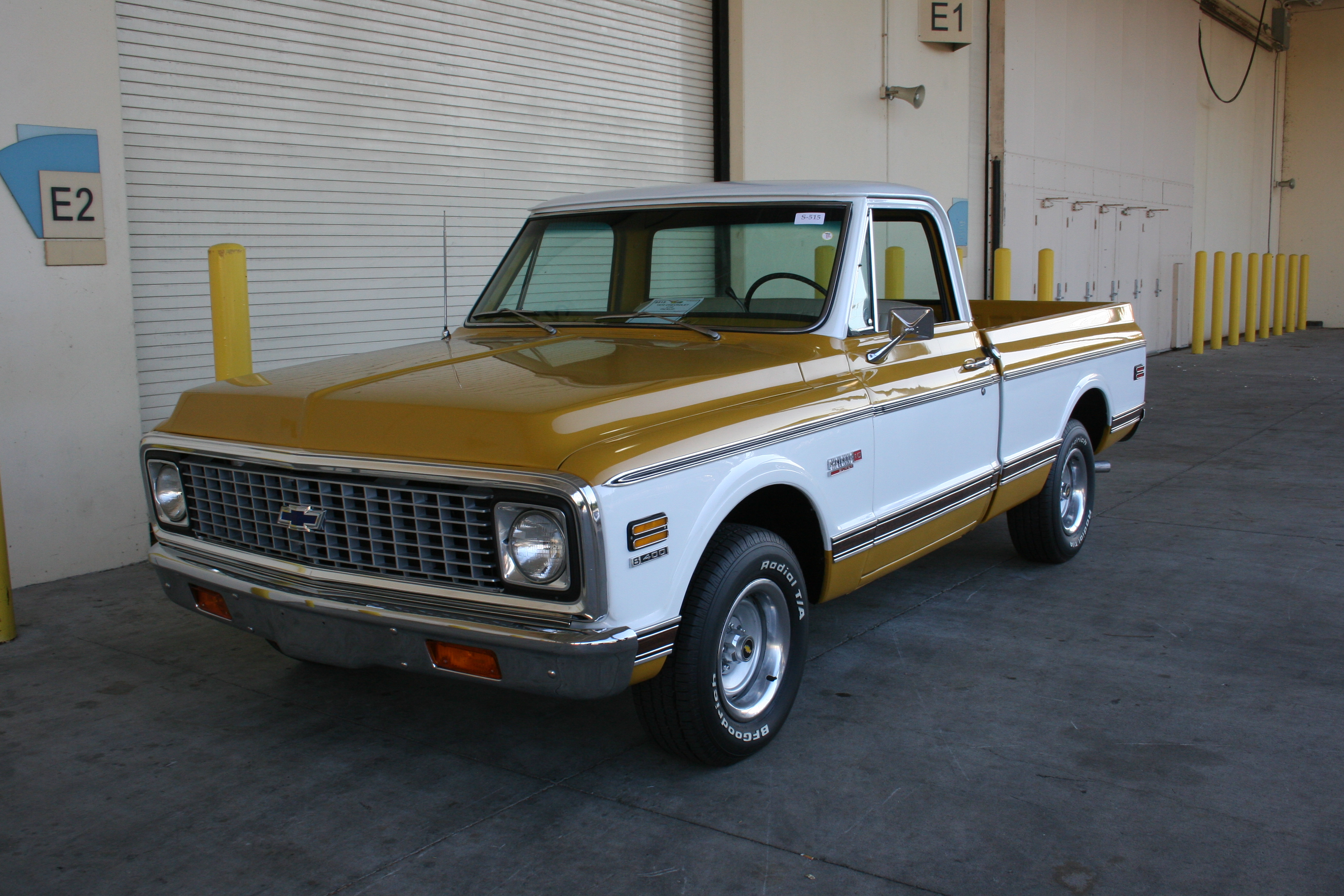1st Image of a 1972 CHEVROLET C10
