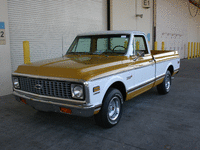 Image 2 of 7 of a 1972 CHEVROLET C10