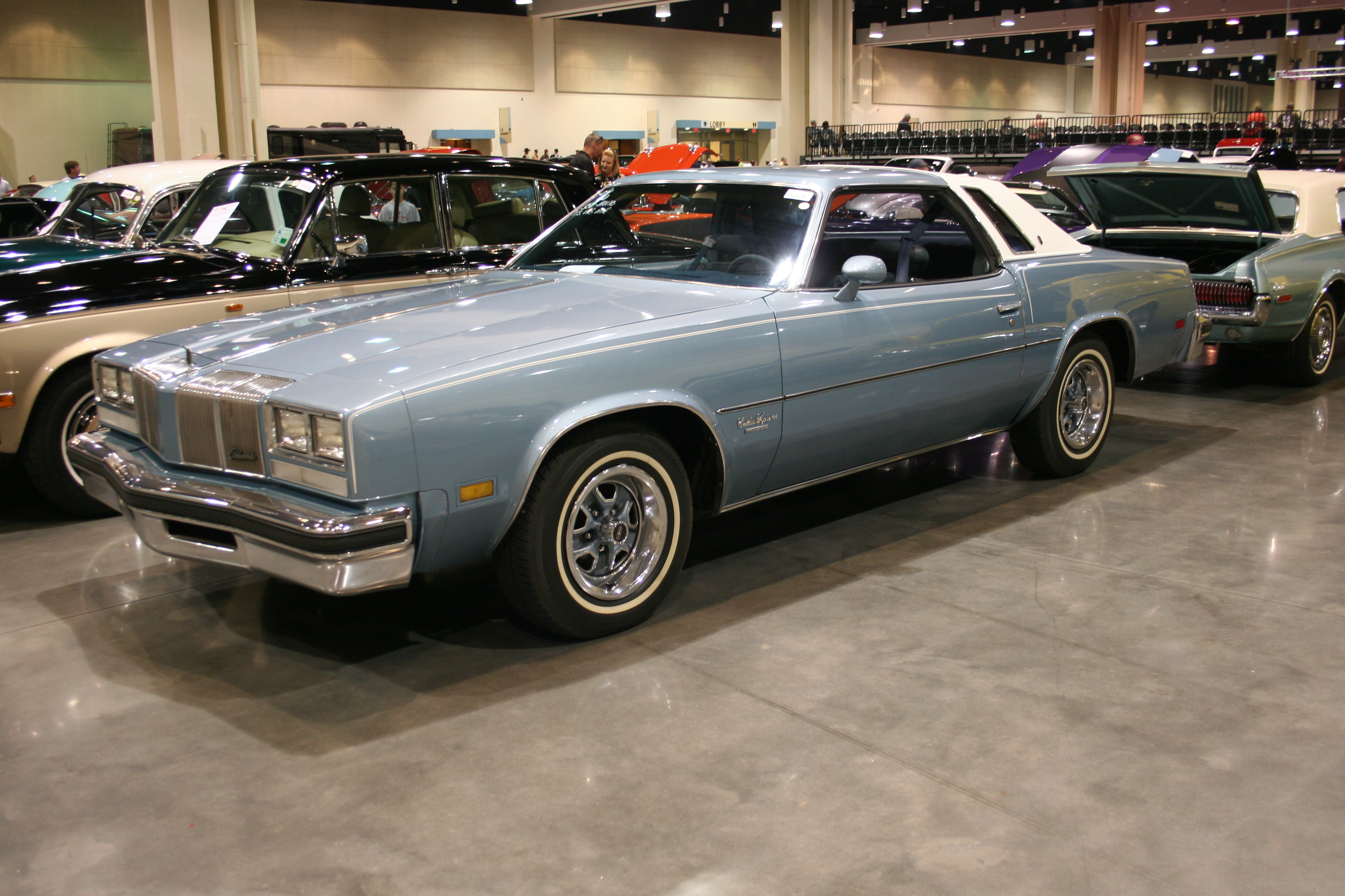1st Image of a 1976 OLDSMOBILE CUTLASS