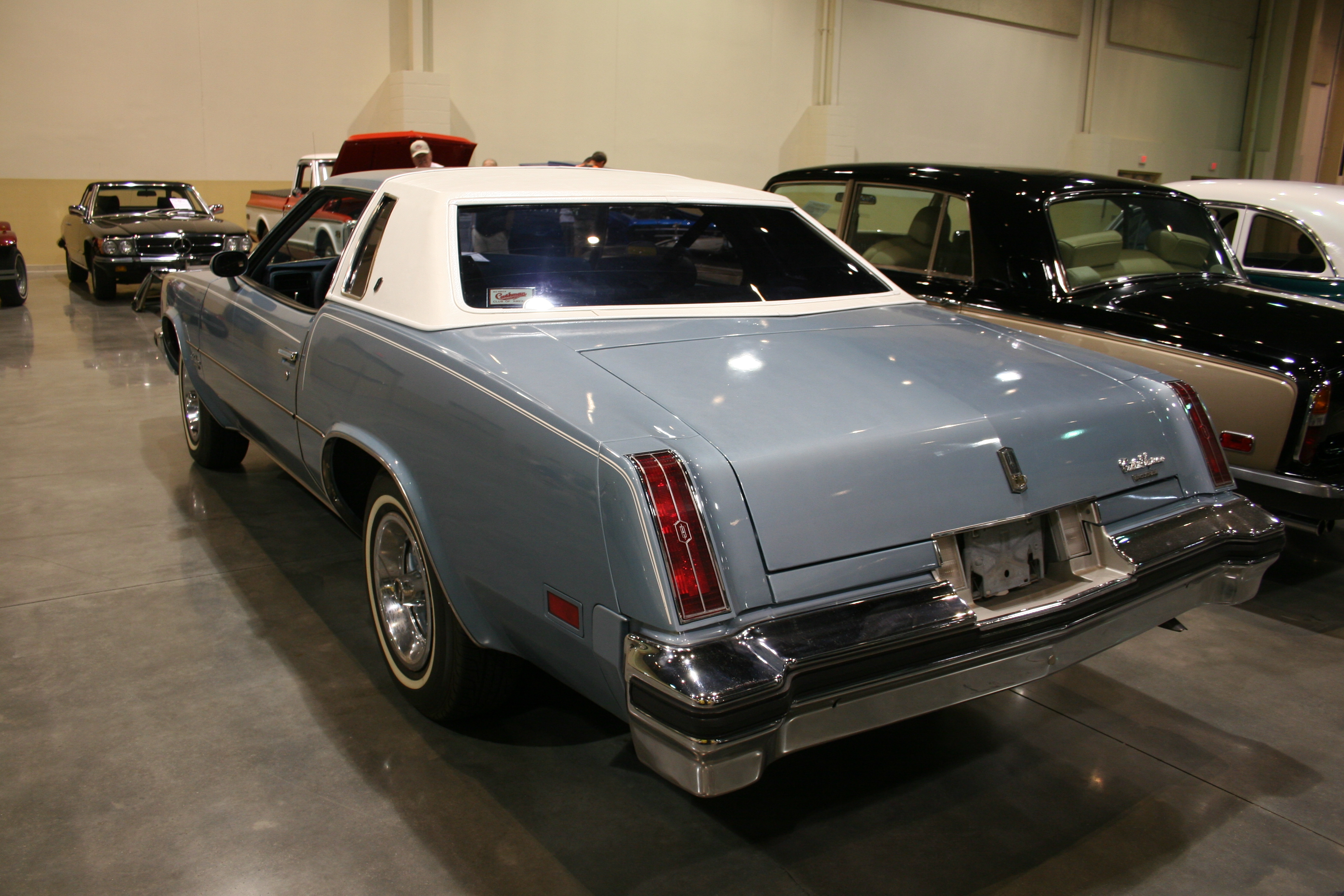 6th Image of a 1976 OLDSMOBILE CUTLASS