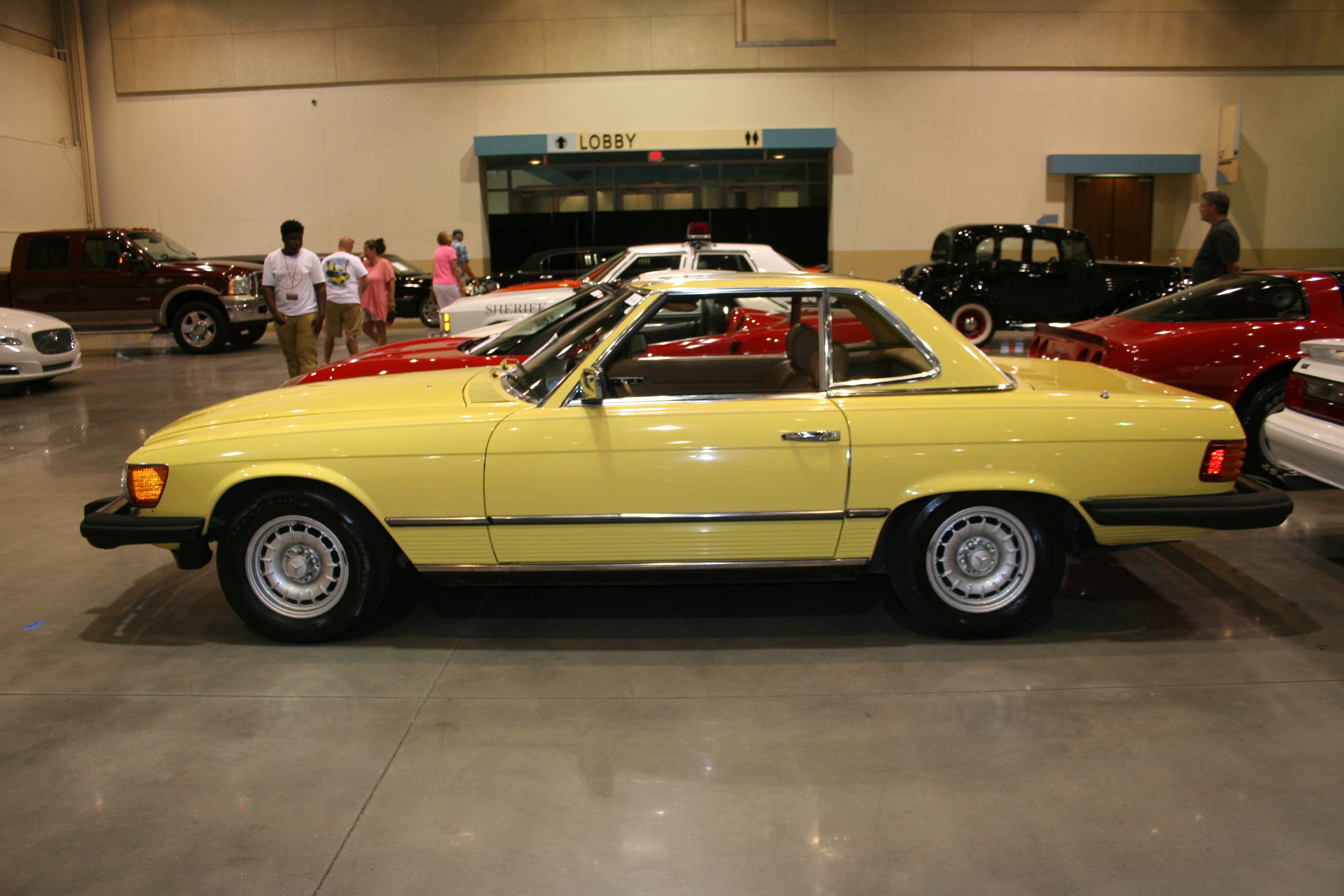 4th Image of a 1981 MERCEDES-BENZ 380SL